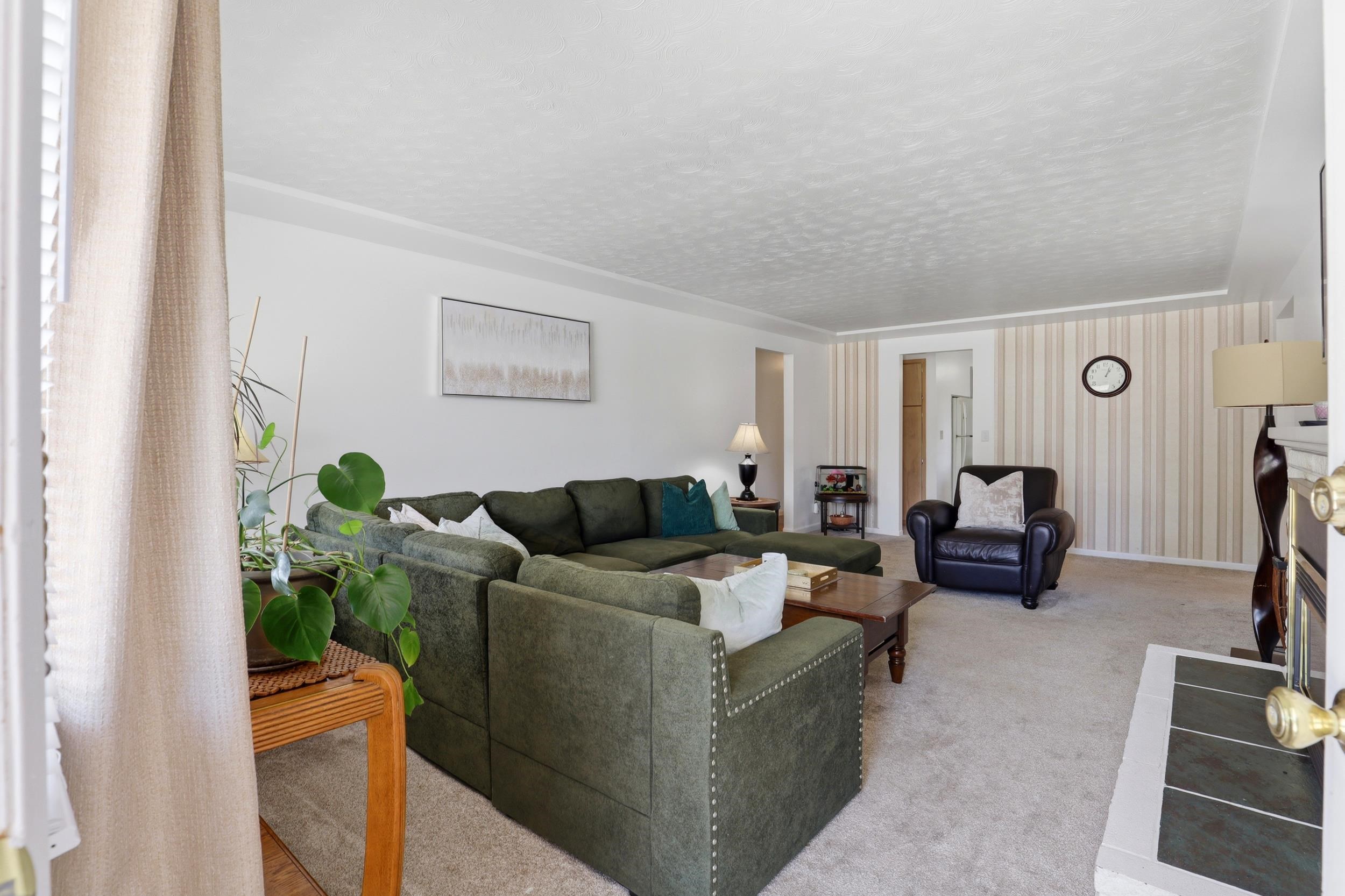 3510 W Indian Trail Rd - Photo 4