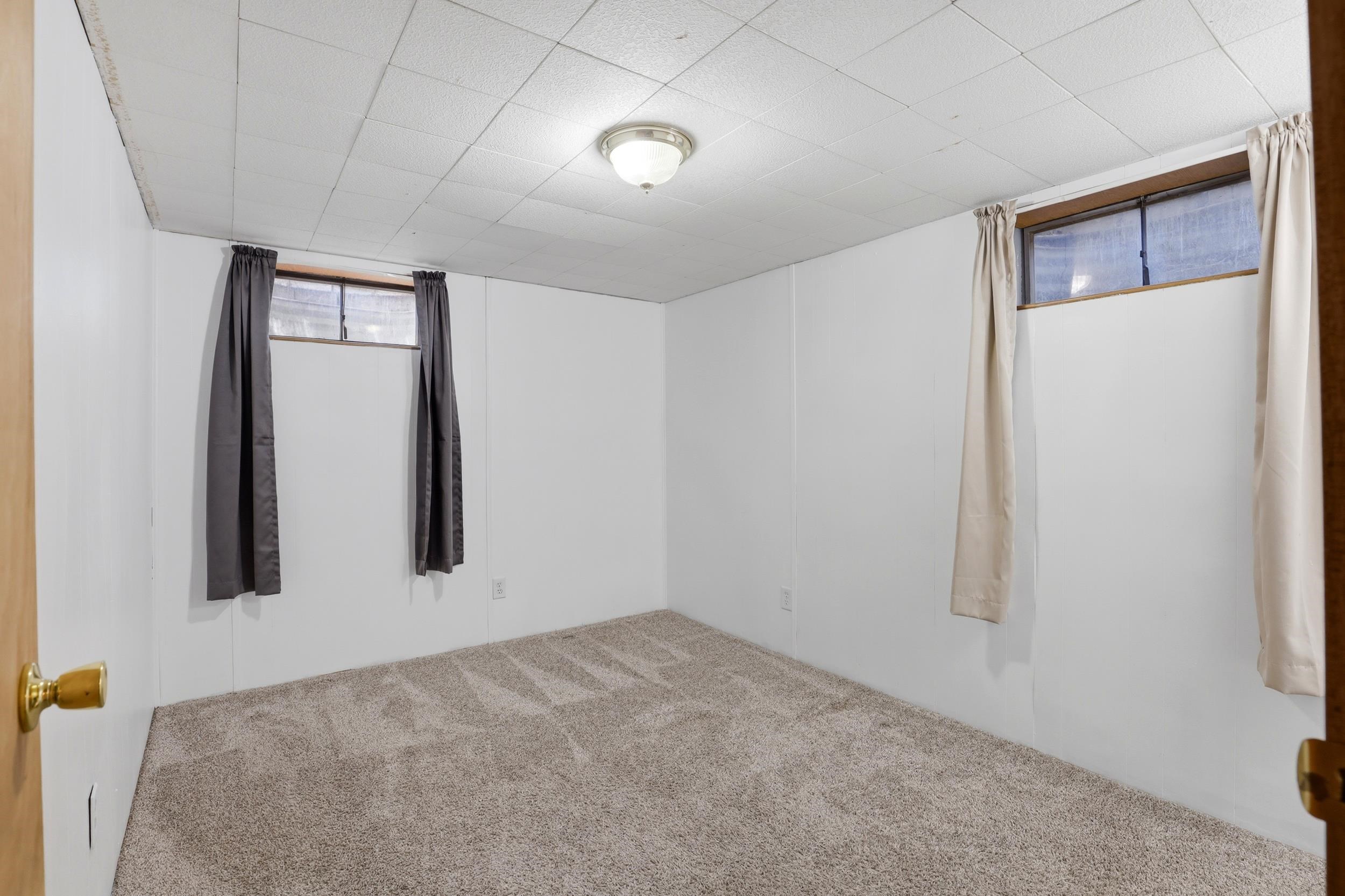 3510 W Indian Trail Rd - Photo 33