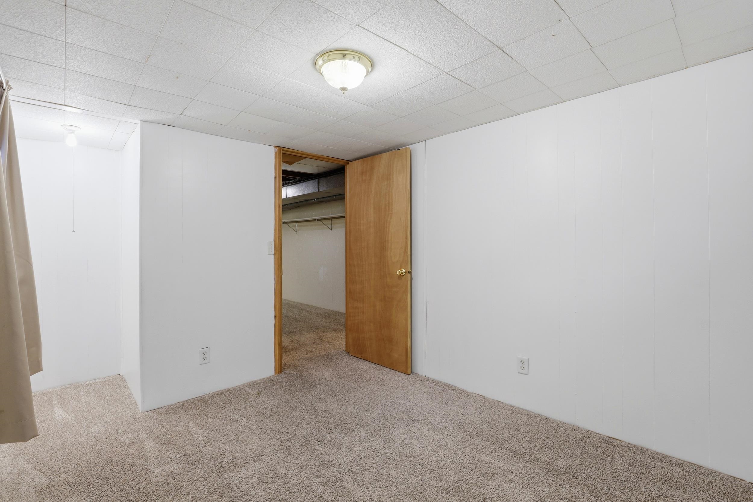 3510 W Indian Trail Rd - Photo 34
