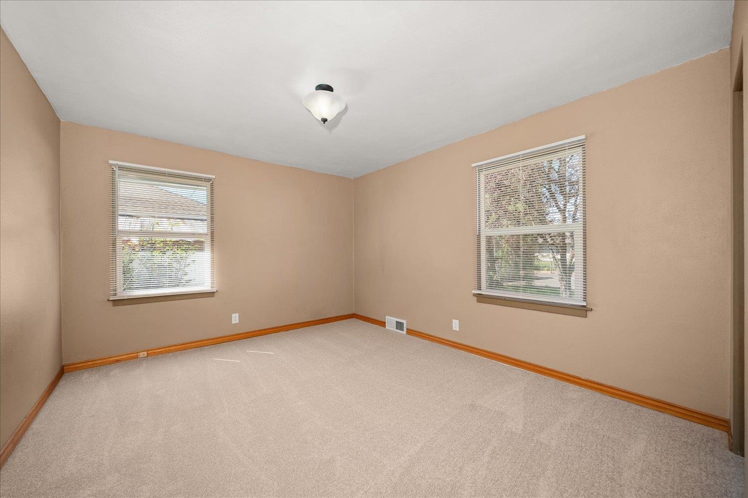 344 W NEBRASKA Ave - Photo 12