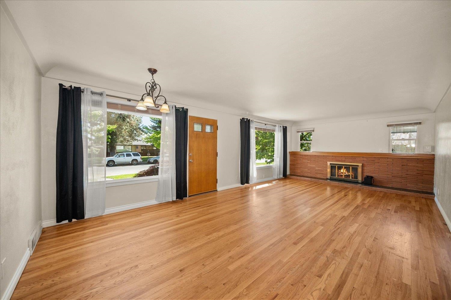 344 W NEBRASKA Ave - Photo 5