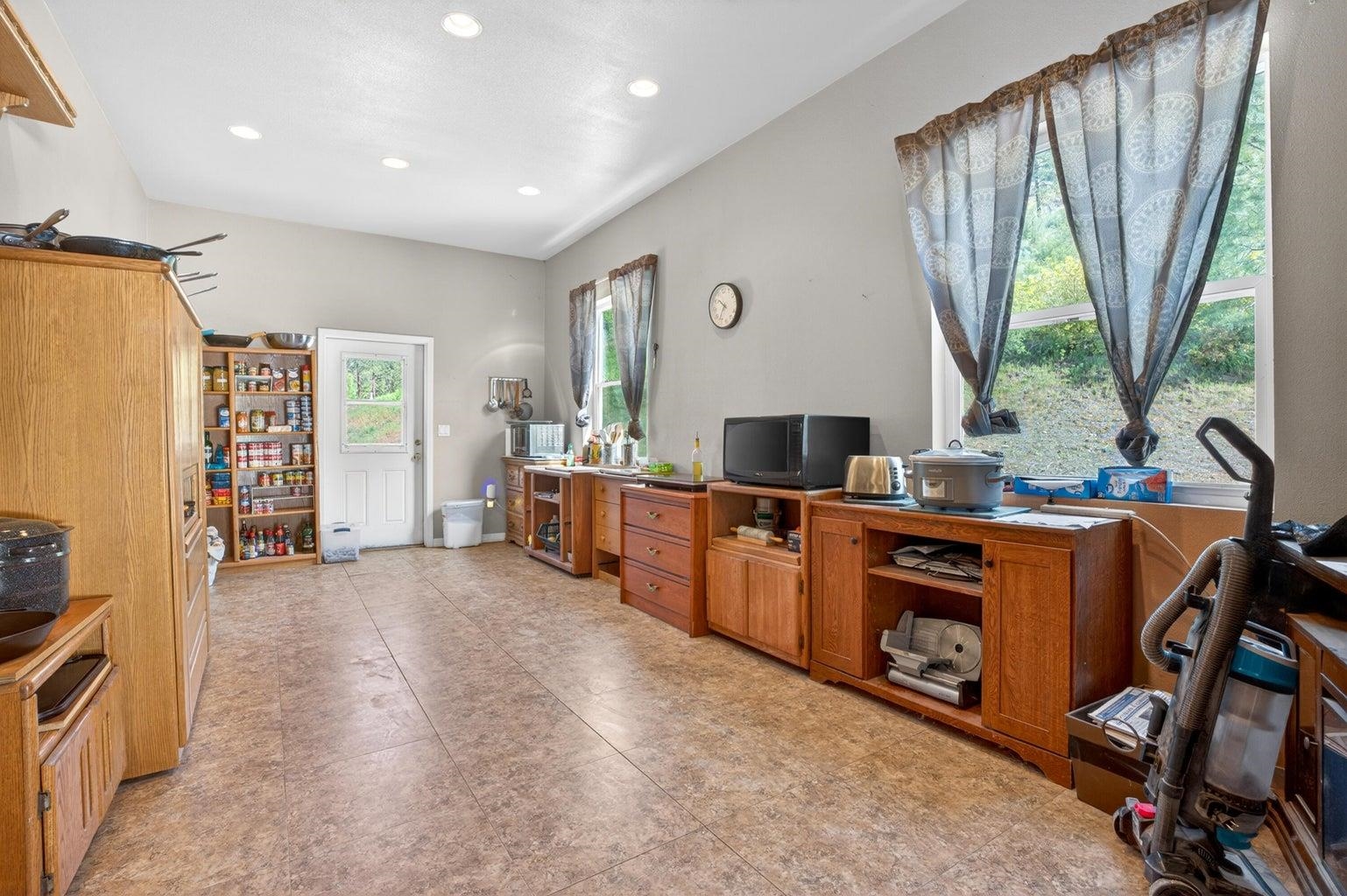1601 Silver Queen Rd - Photo 32