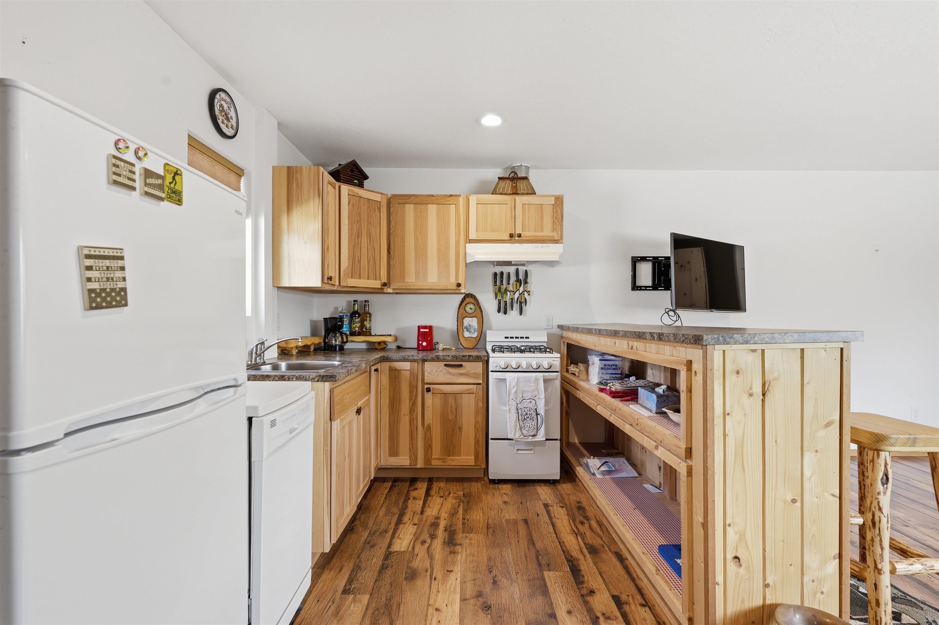 4218 N Maple St - Photo 29