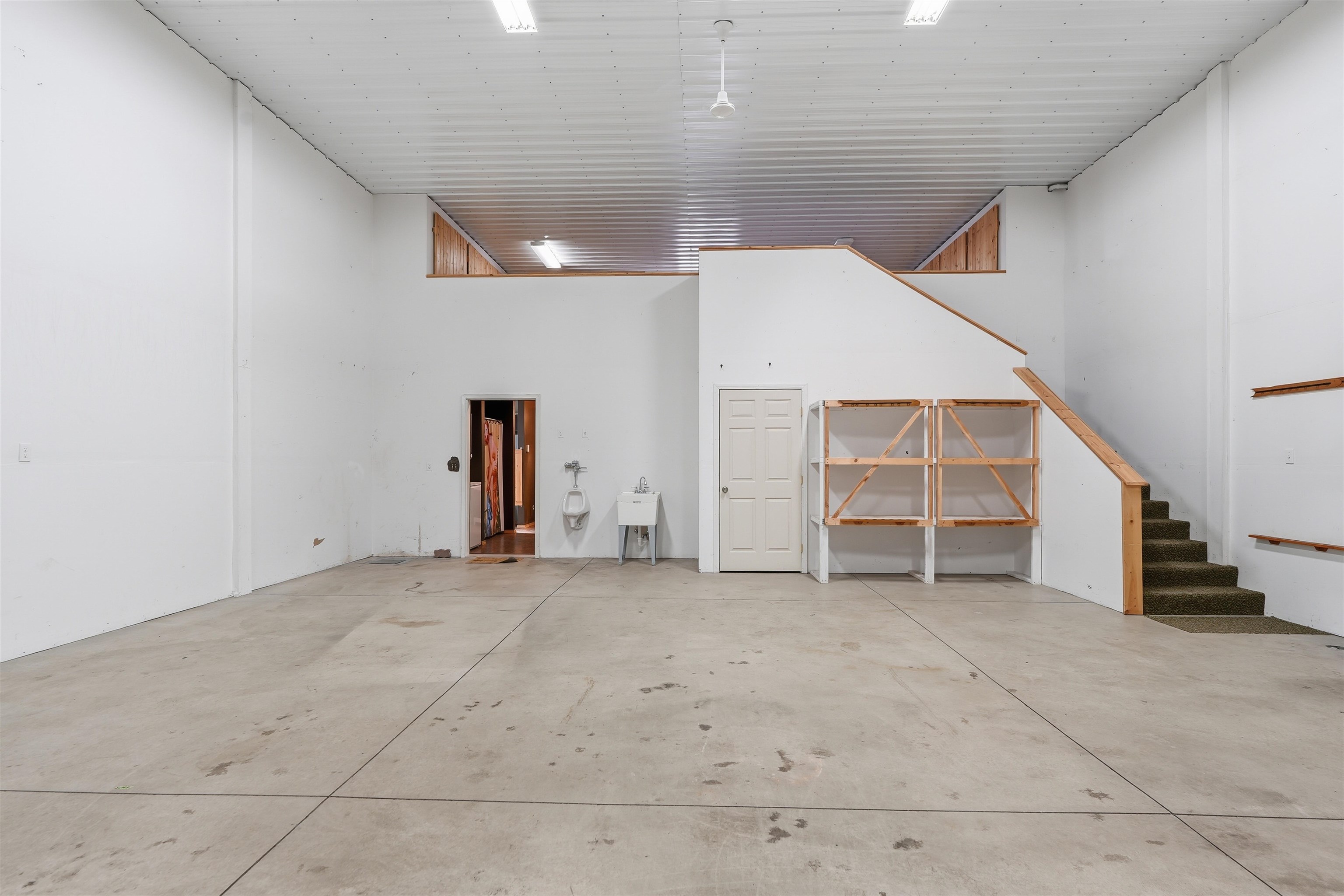 4218 N Maple St - Photo 9