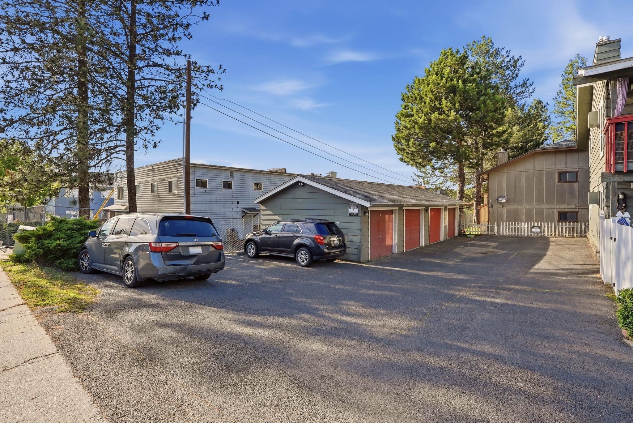 8705 N Colton St - Photo 6