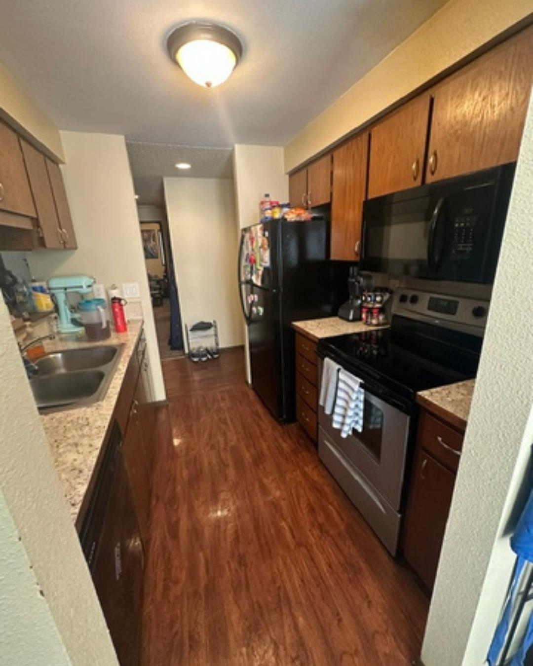 8705 N Colton St - Photo 9