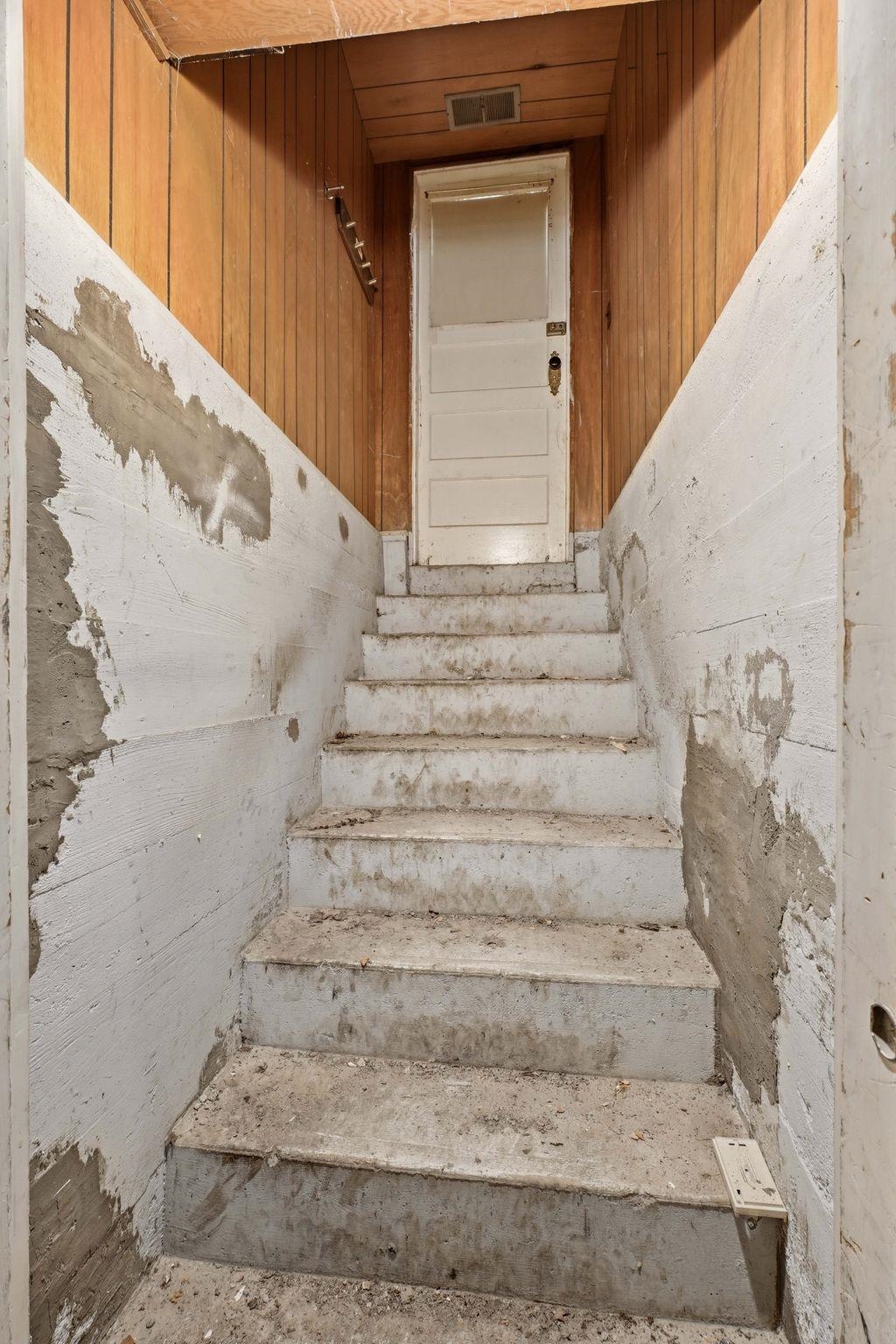 10121 E 4TH Ave - Photo 19
