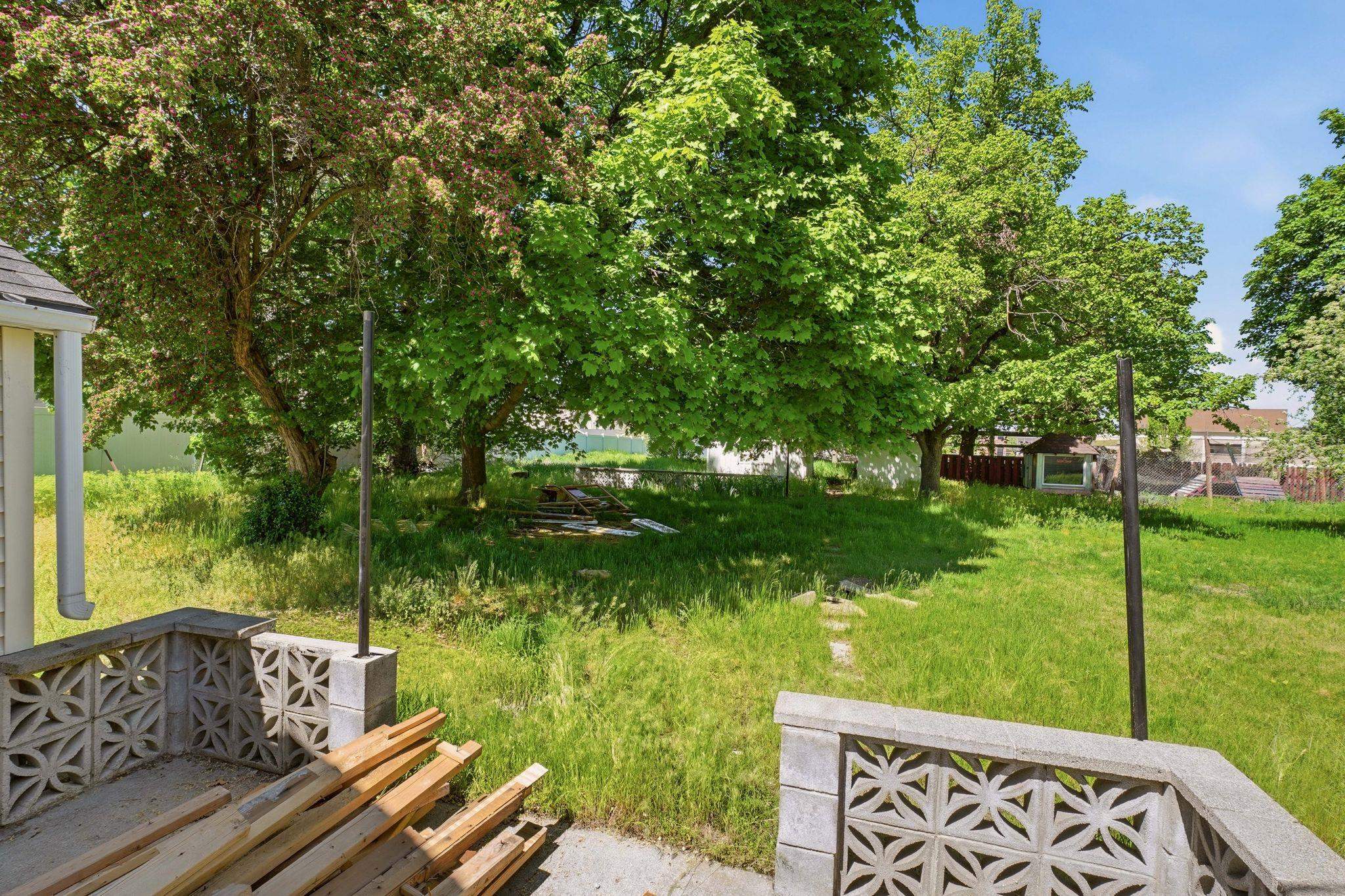 10121 E 4TH Ave - Photo 32
