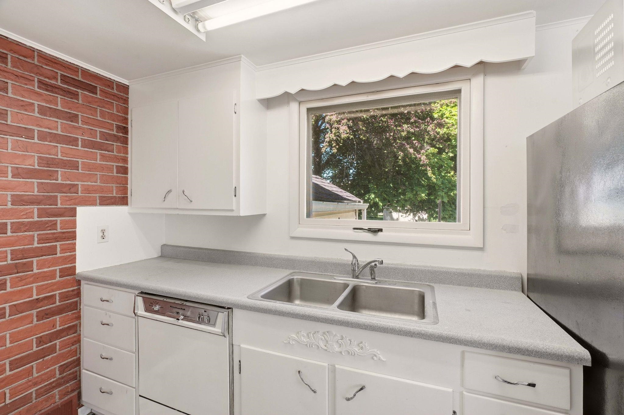 10121 E 4TH Ave - Photo 9