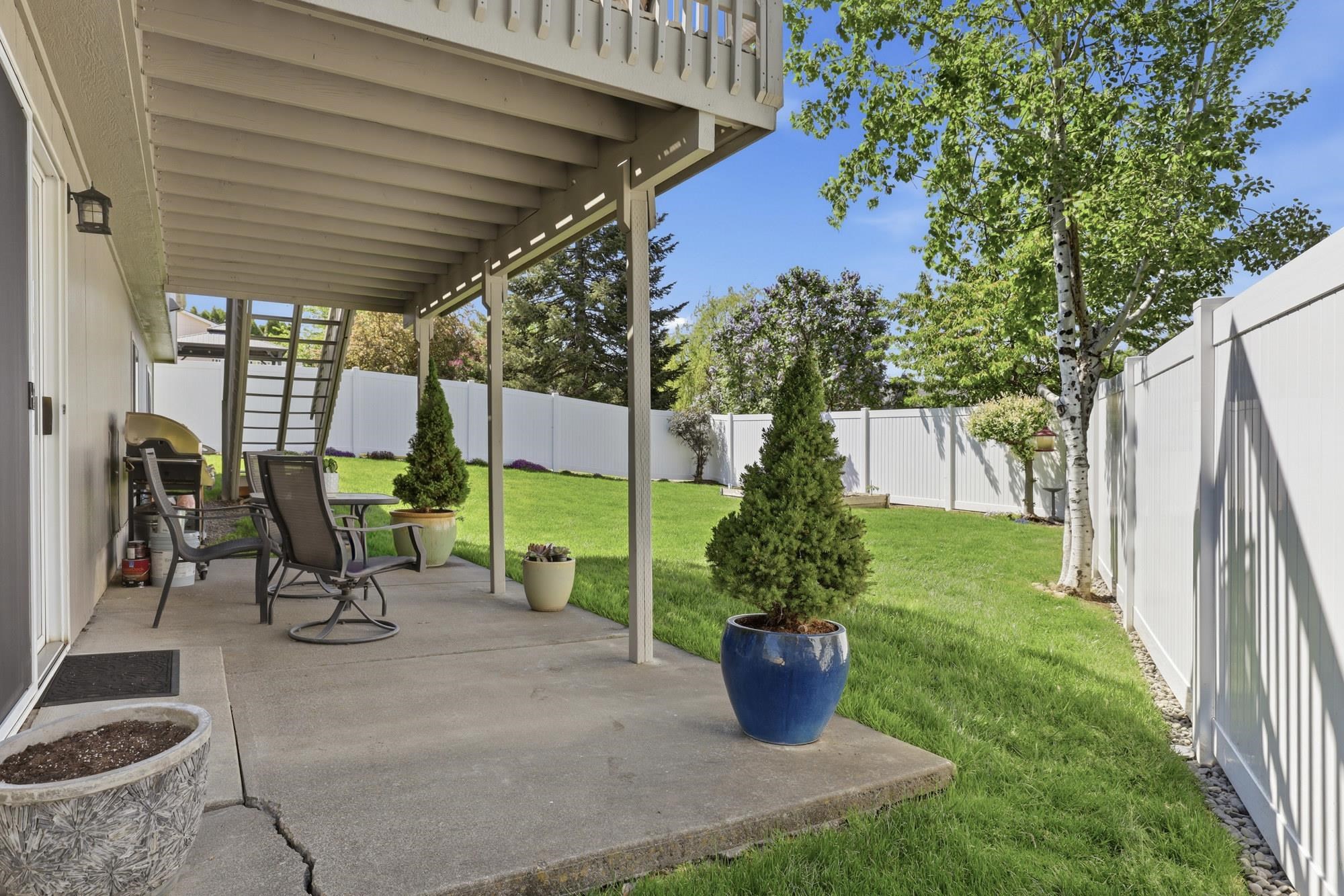 1221 N Wright Blvd - Photo 30