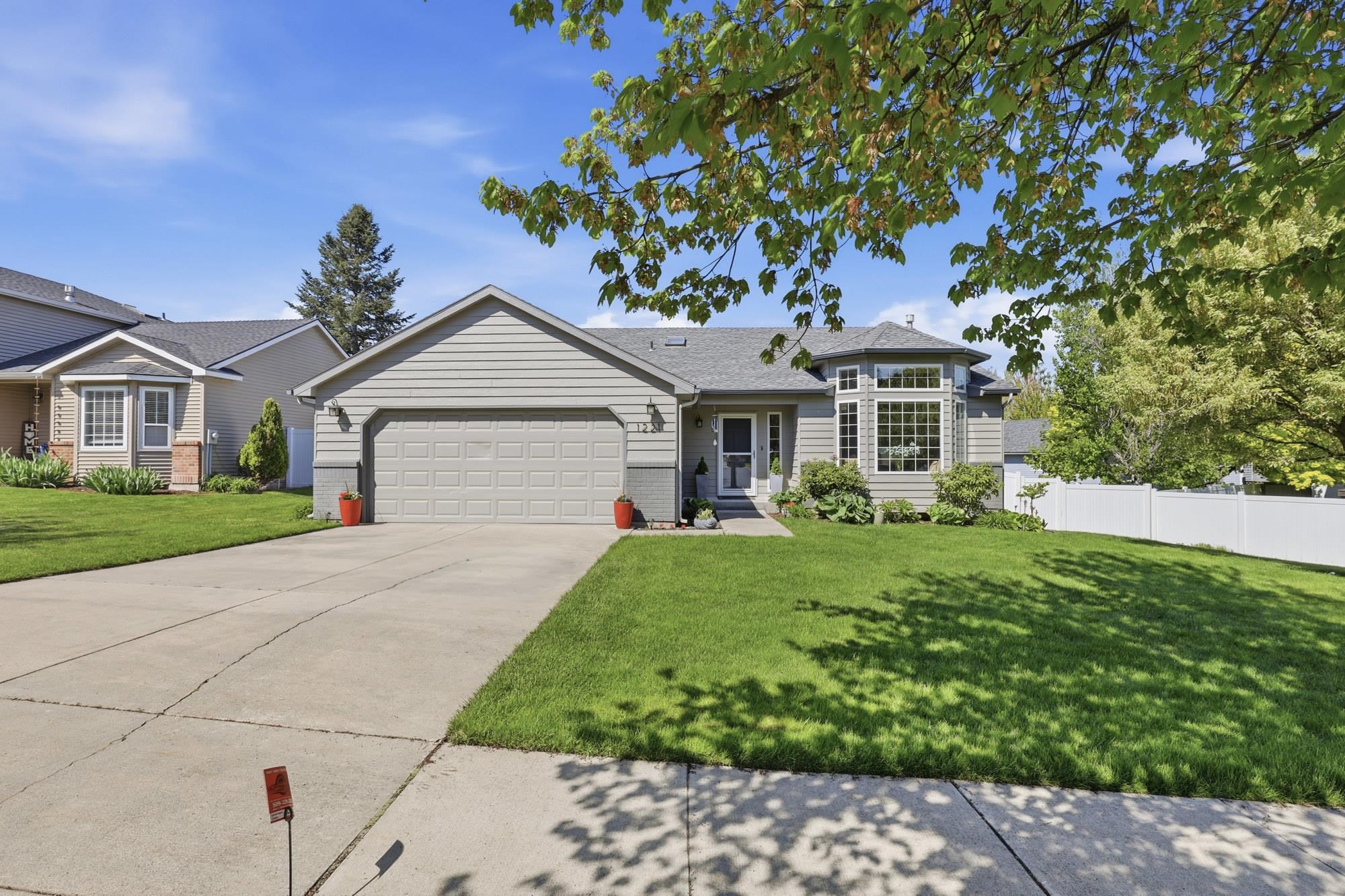 1221 N Wright Blvd - Photo 33