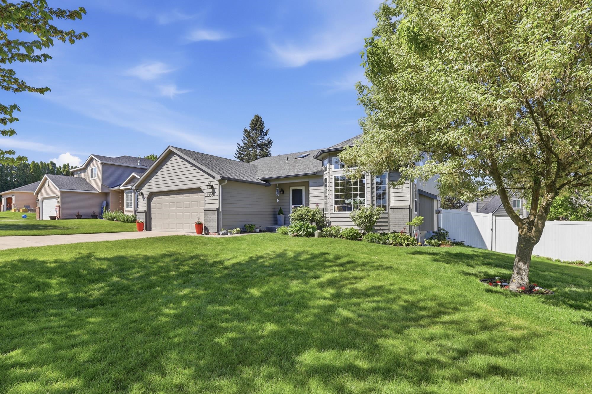 1221 N Wright Blvd - Photo 35