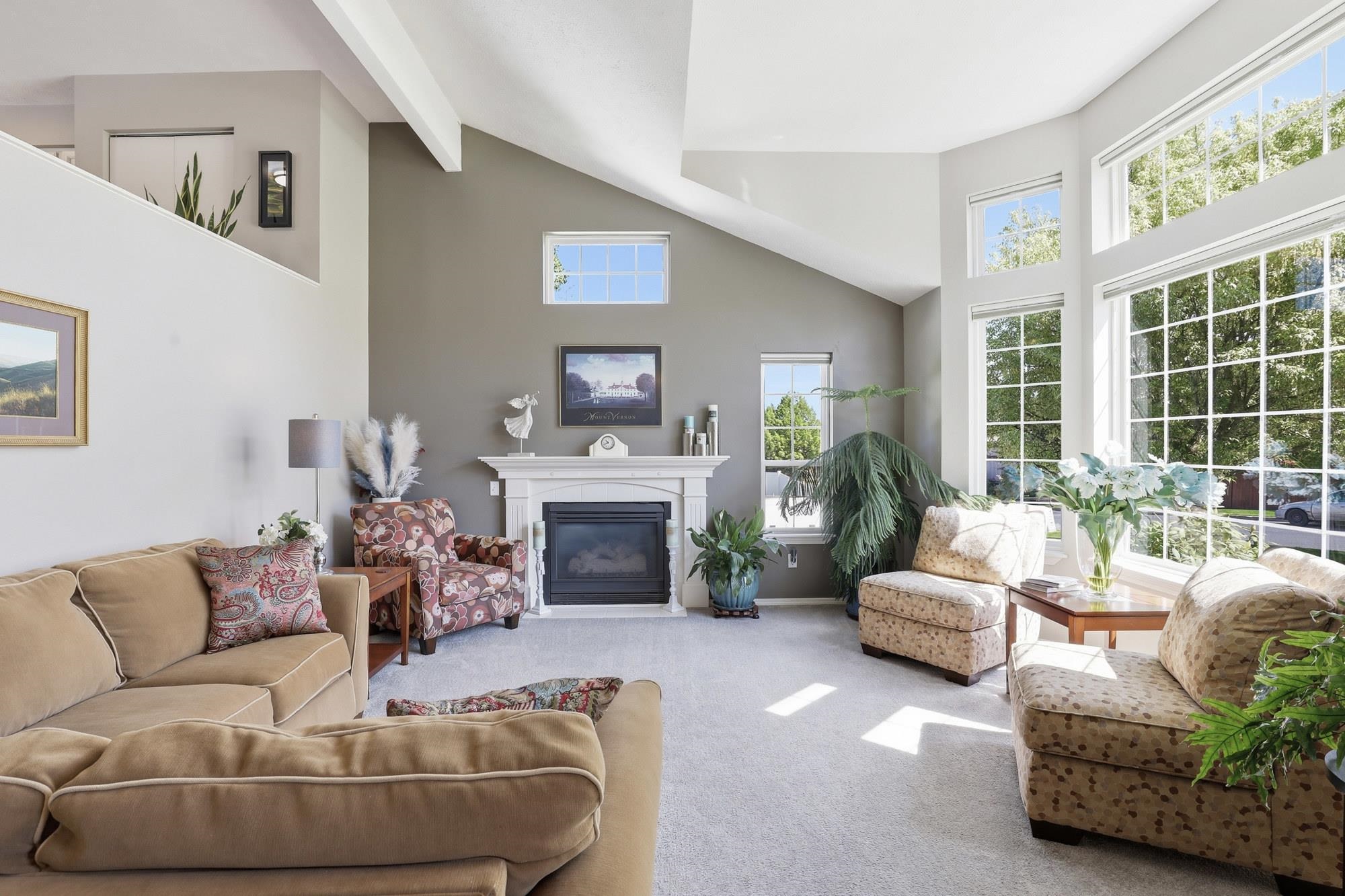 1221 N Wright Blvd - Photo 5