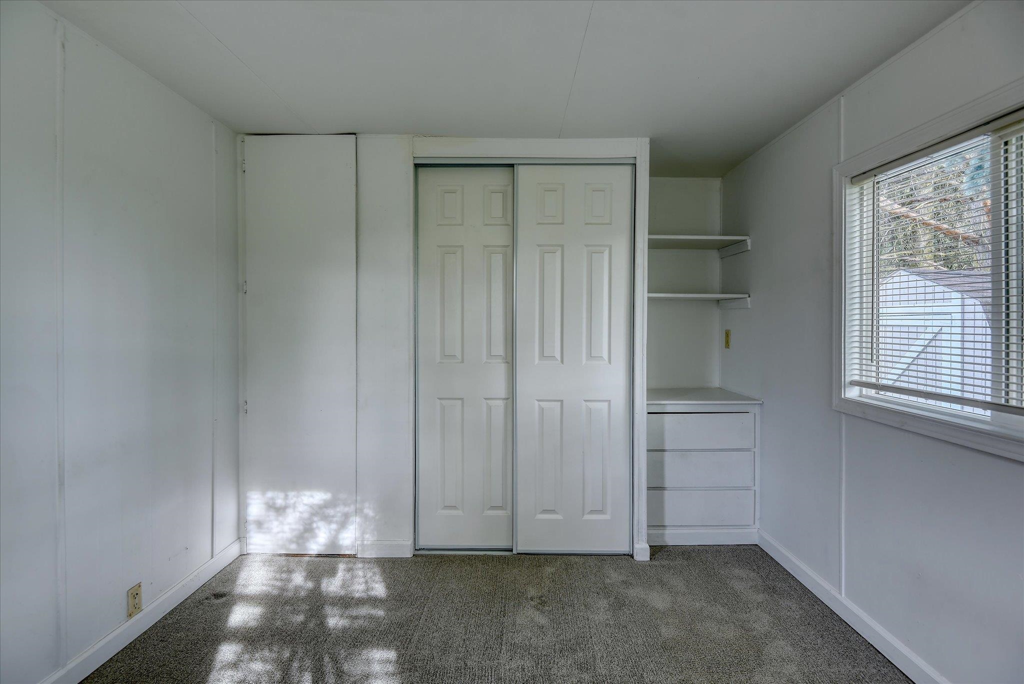35717 N Spotted Rd - Photo 11
