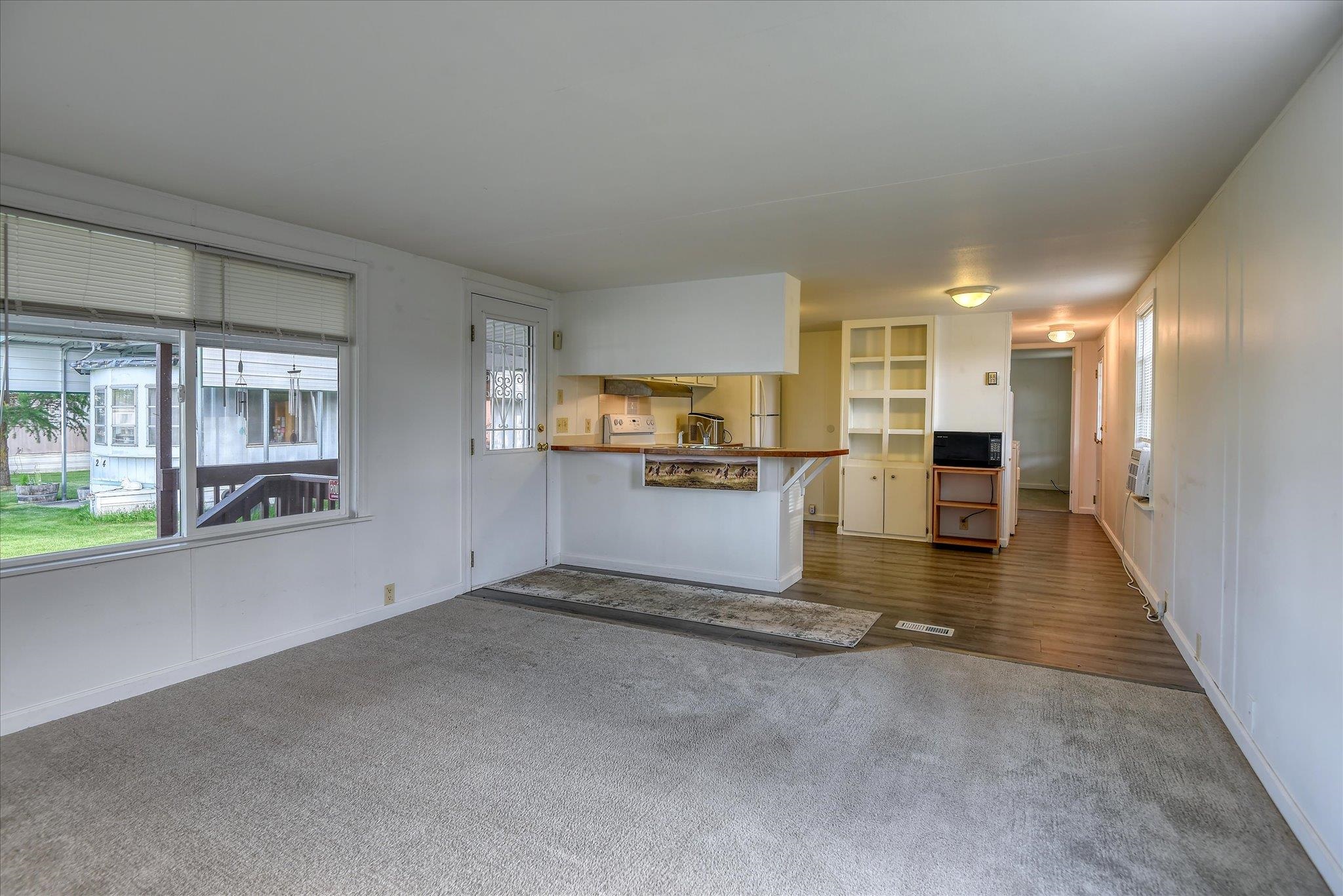 35717 N Spotted Rd - Photo 4