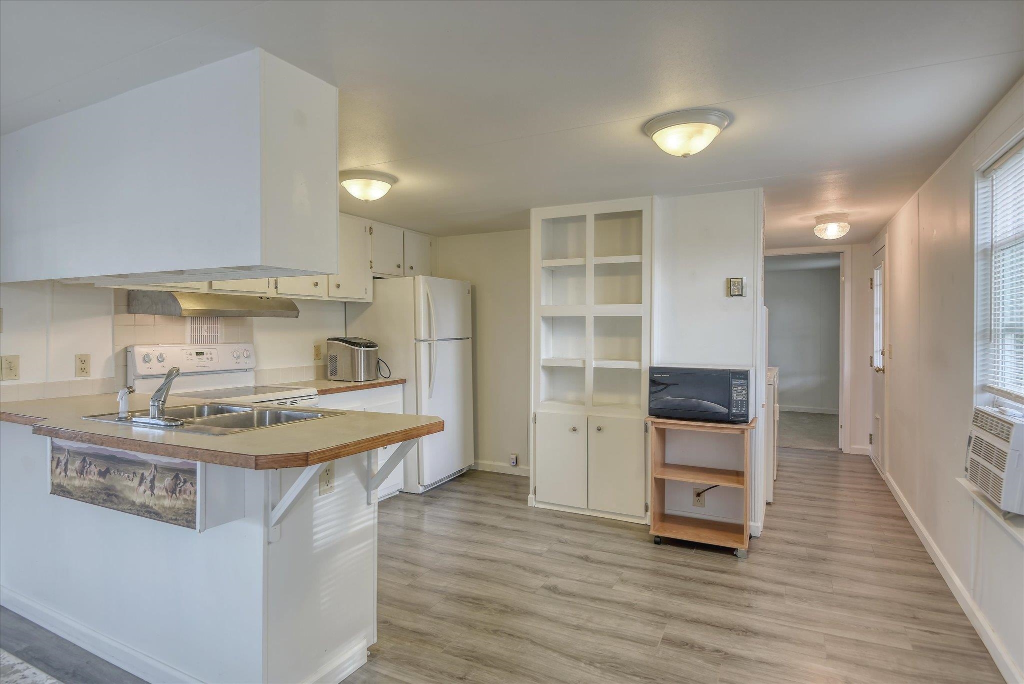 35717 N Spotted Rd - Photo 5