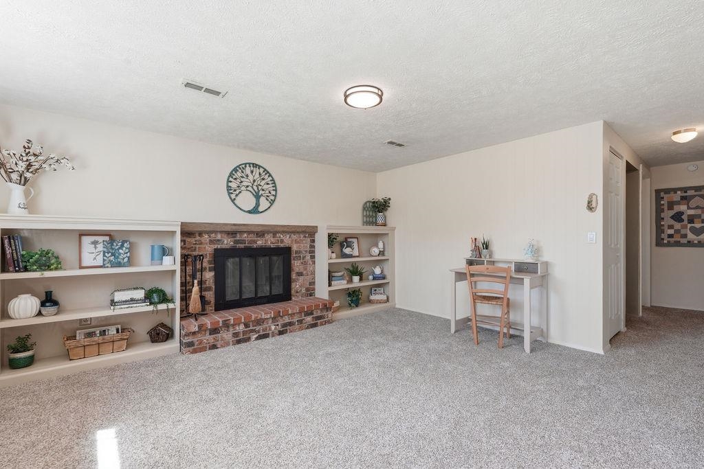 3223 E 31st Ave - Photo 17