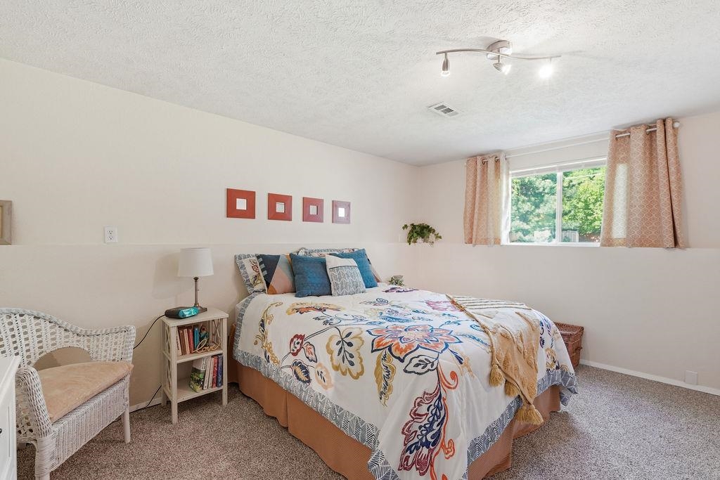 3223 E 31st Ave - Photo 22