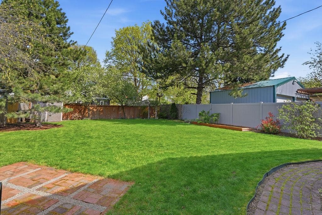 3223 E 31st Ave - Photo 28