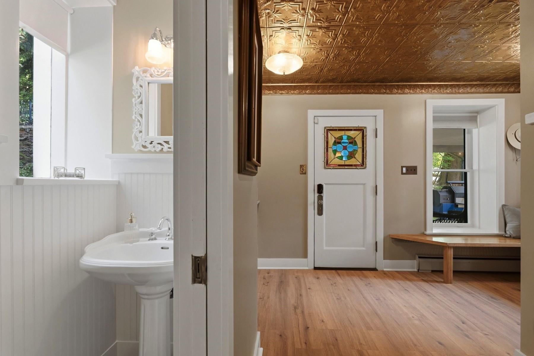 1122 E 20th Ave - Photo 32