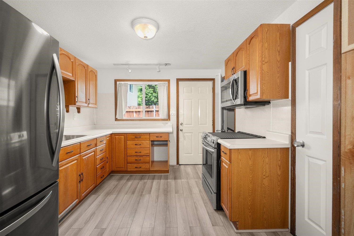709 S Ray St - Photo 14