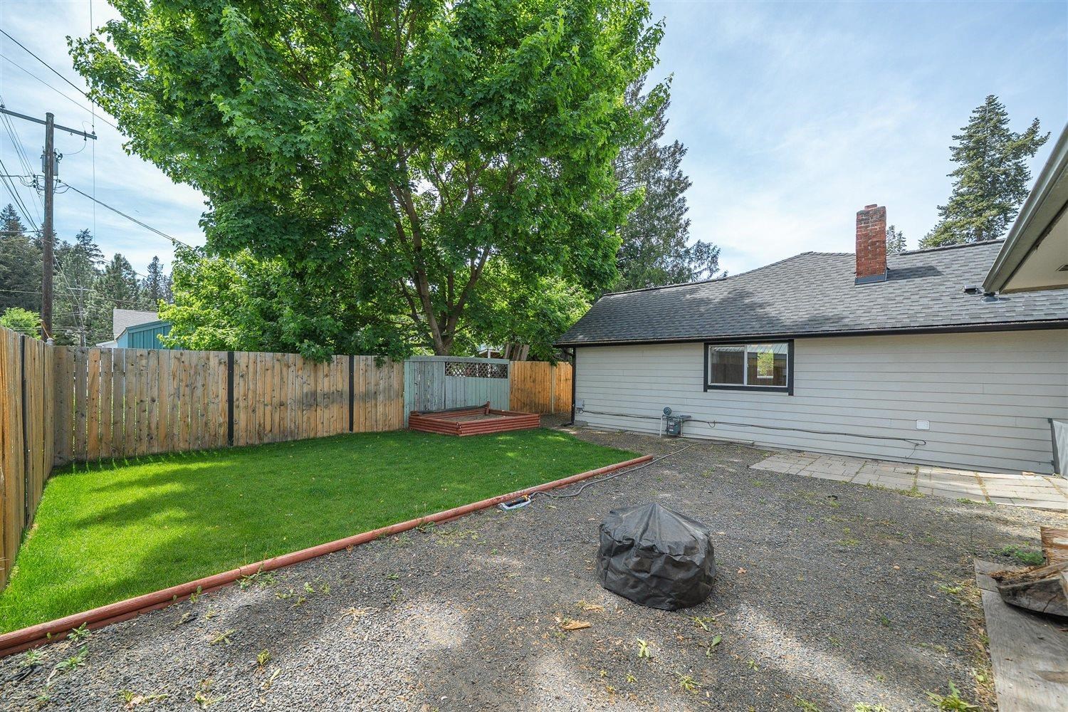 709 S Ray St - Photo 36