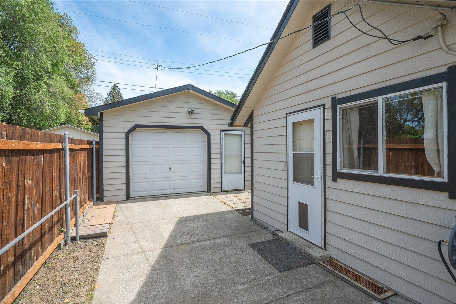 709 S Ray St - Photo 41