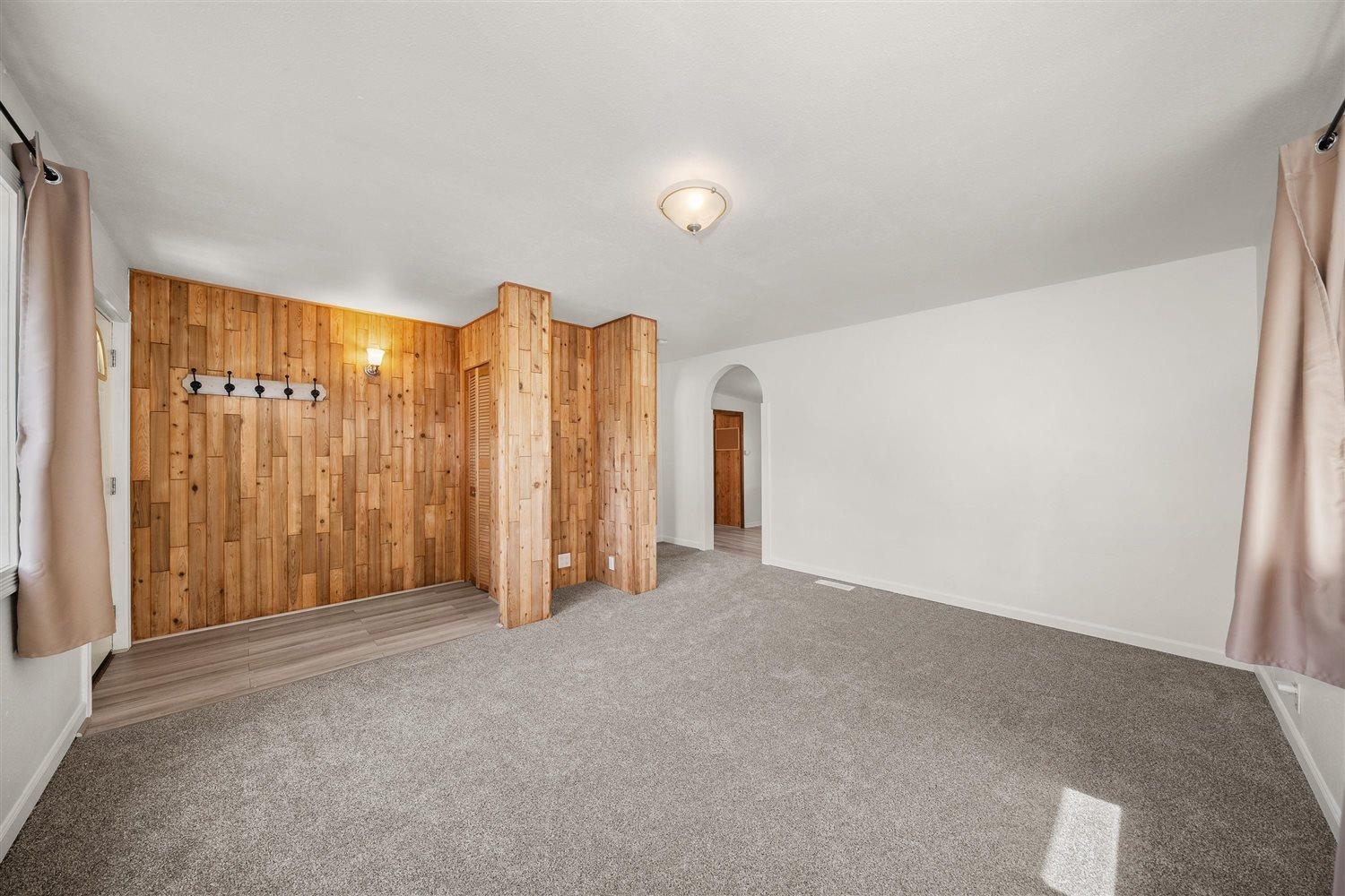 709 S Ray St - Photo 7