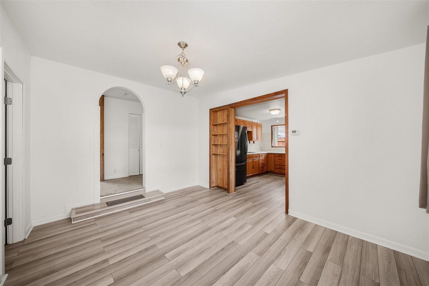 709 S Ray St - Photo 10