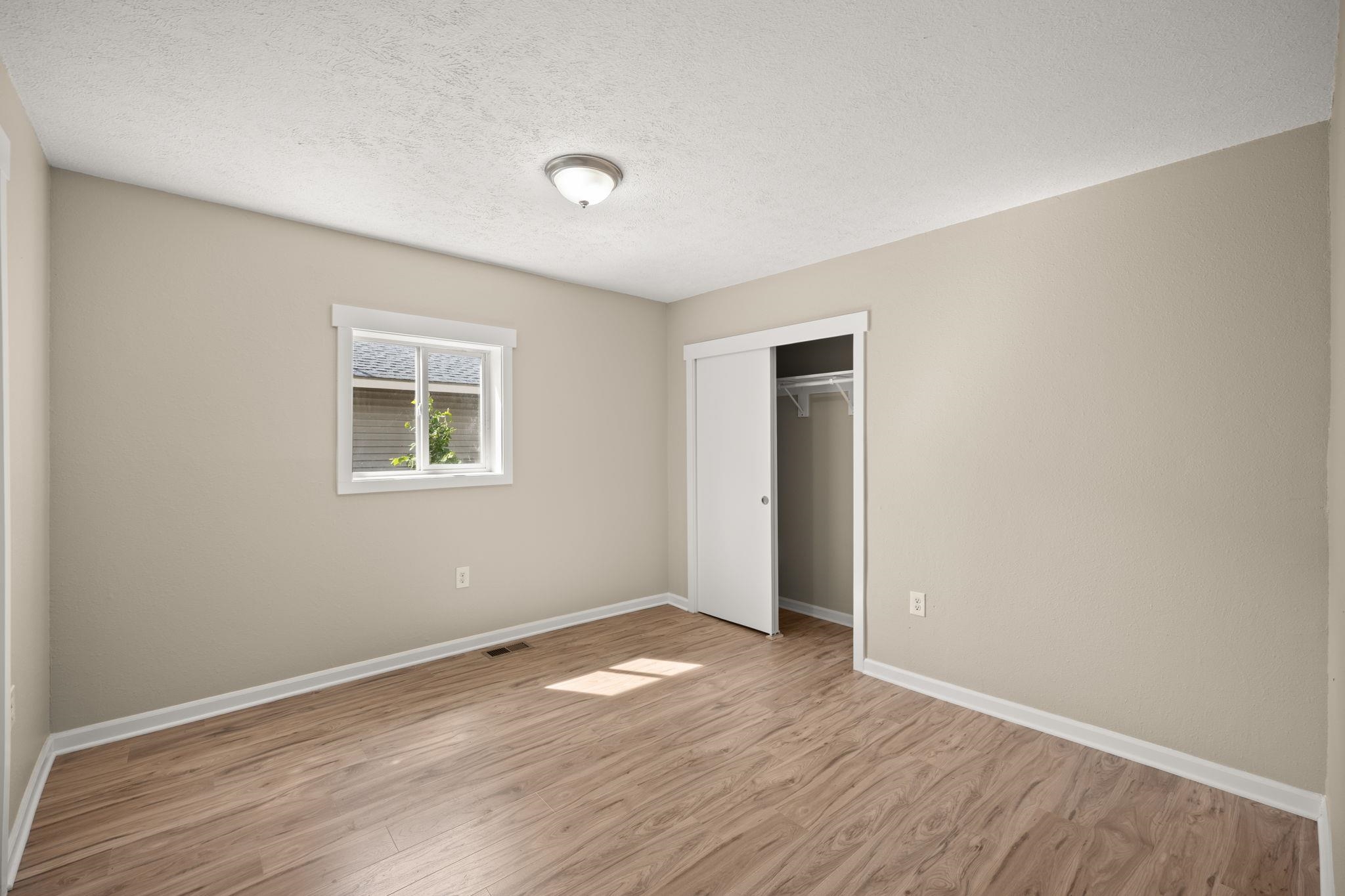 1928 E Heroy Ave - Photo 11