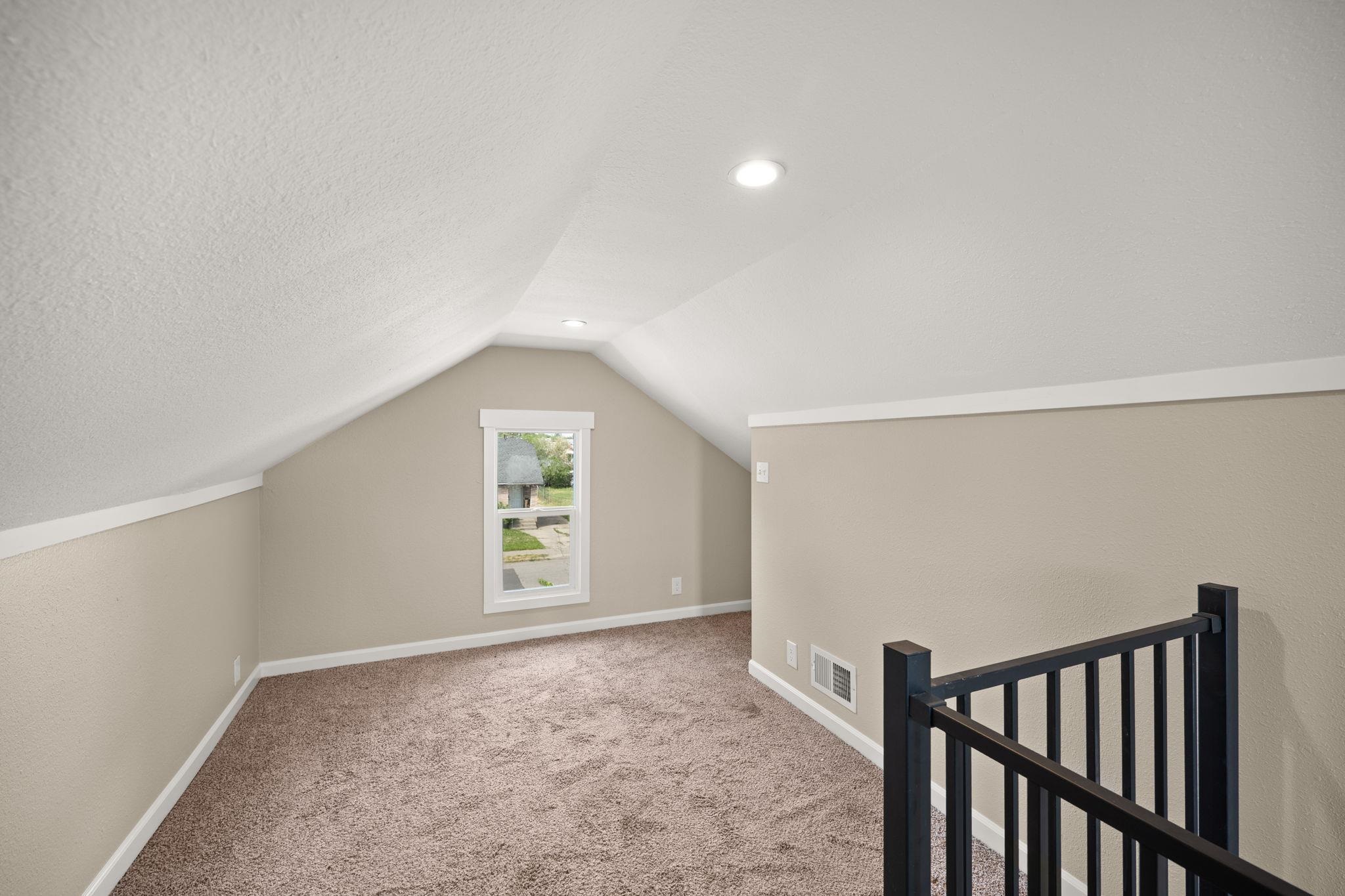 1928 E Heroy Ave - Photo 16