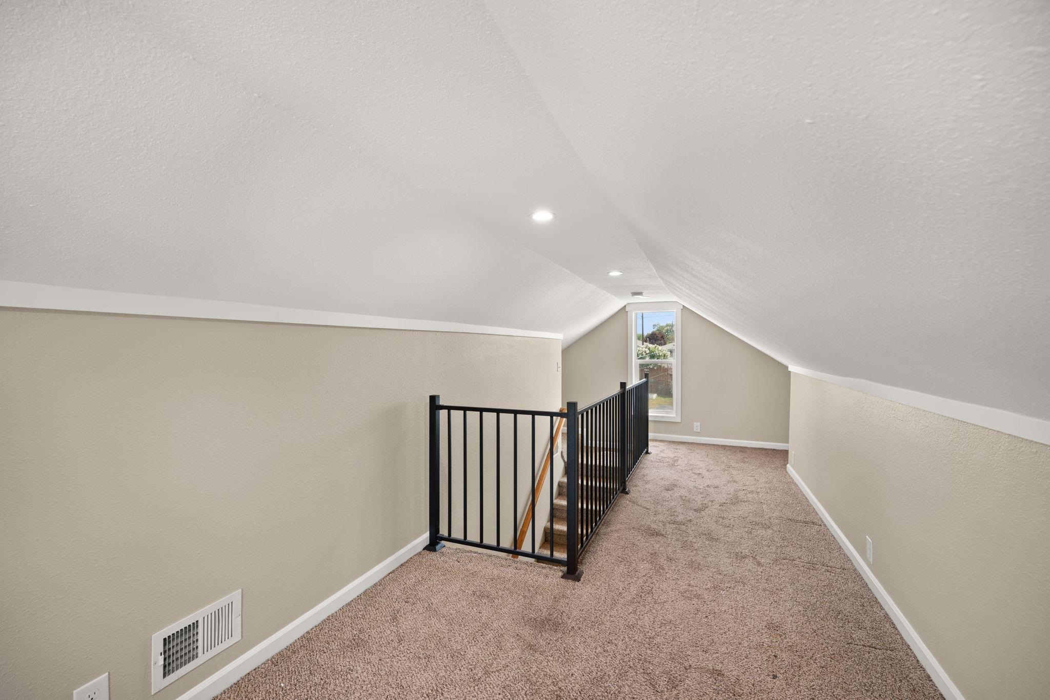 1928 E Heroy Ave - Photo 17