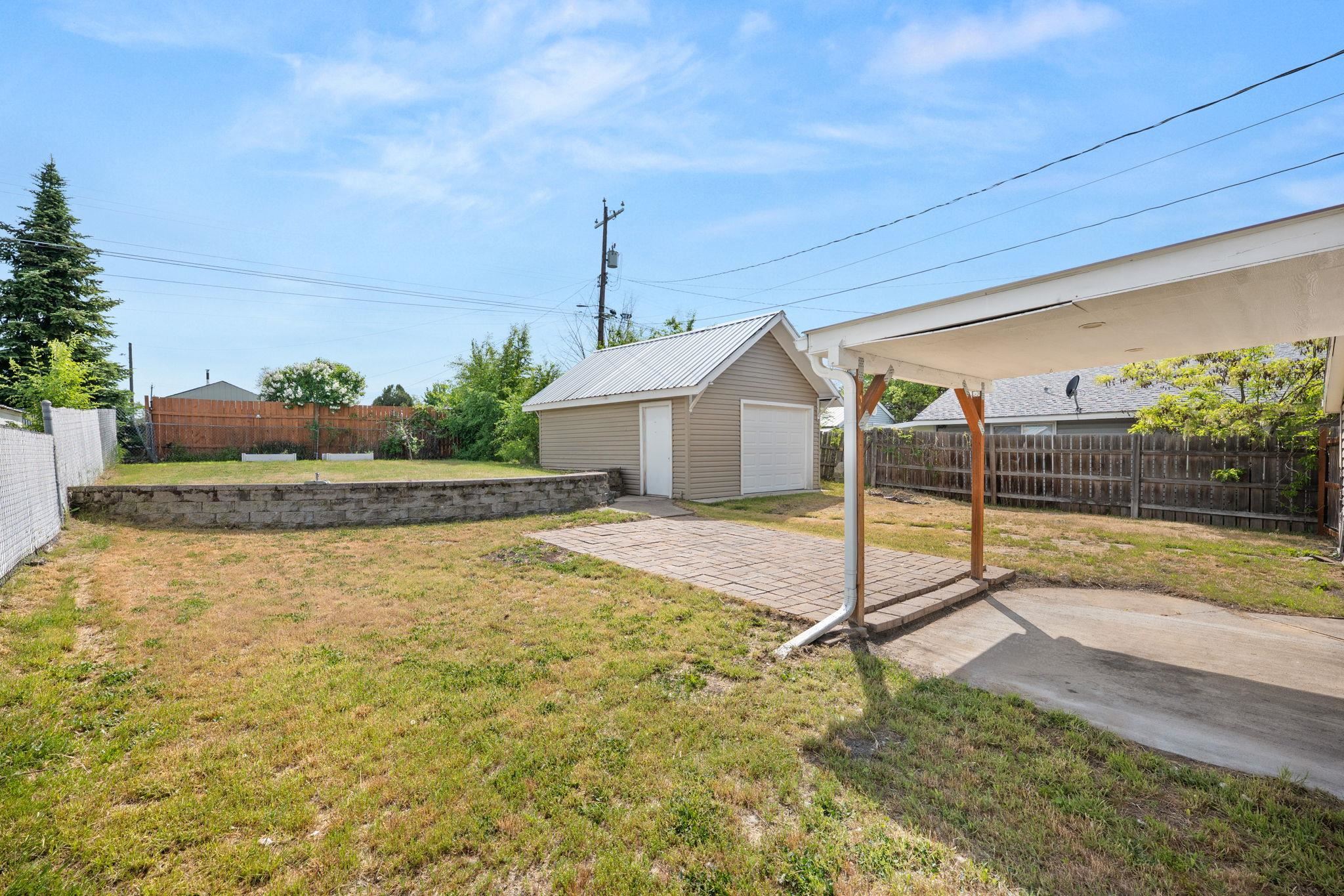 1928 E Heroy Ave - Photo 18