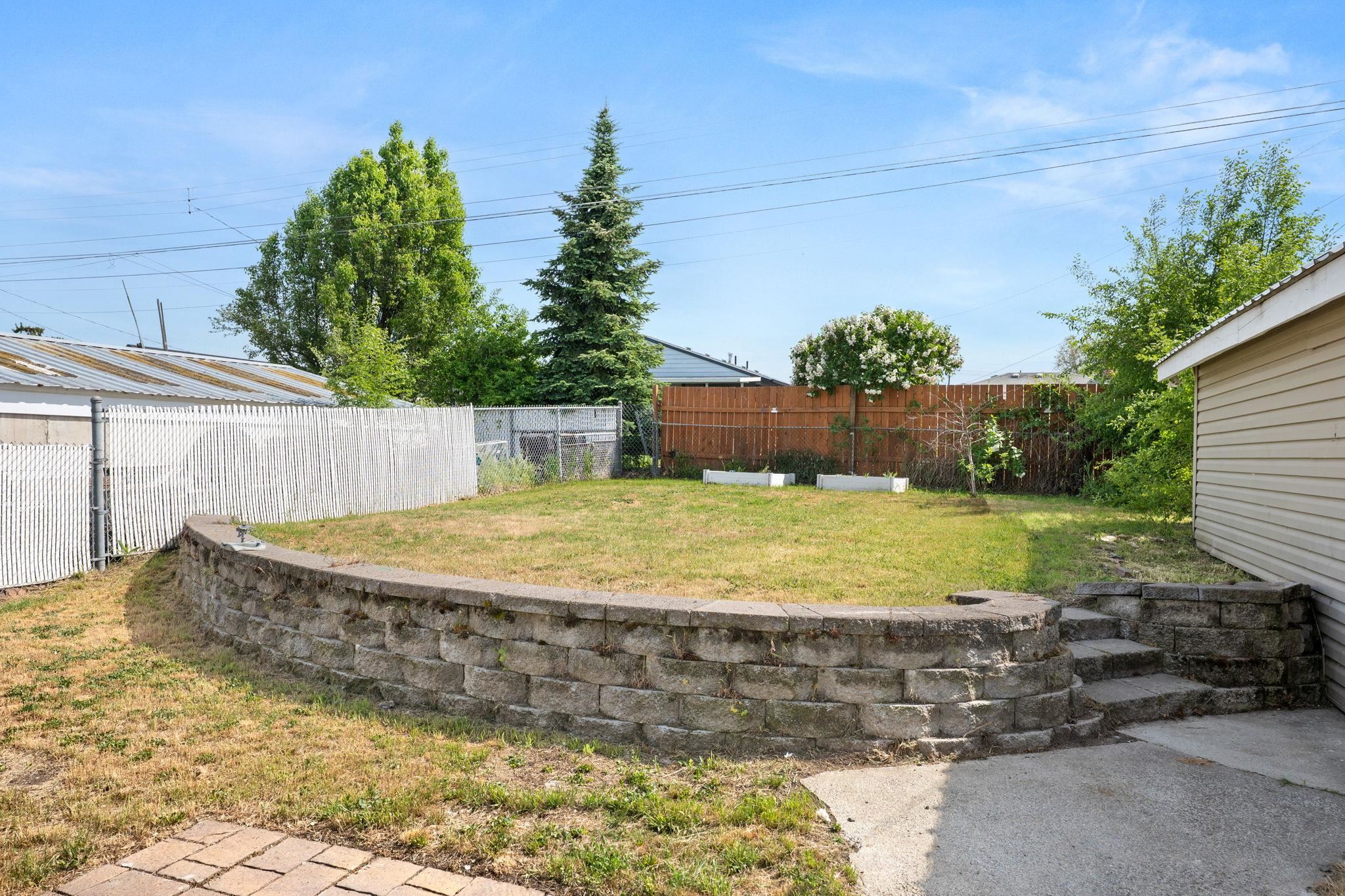 1928 E Heroy Ave - Photo 23