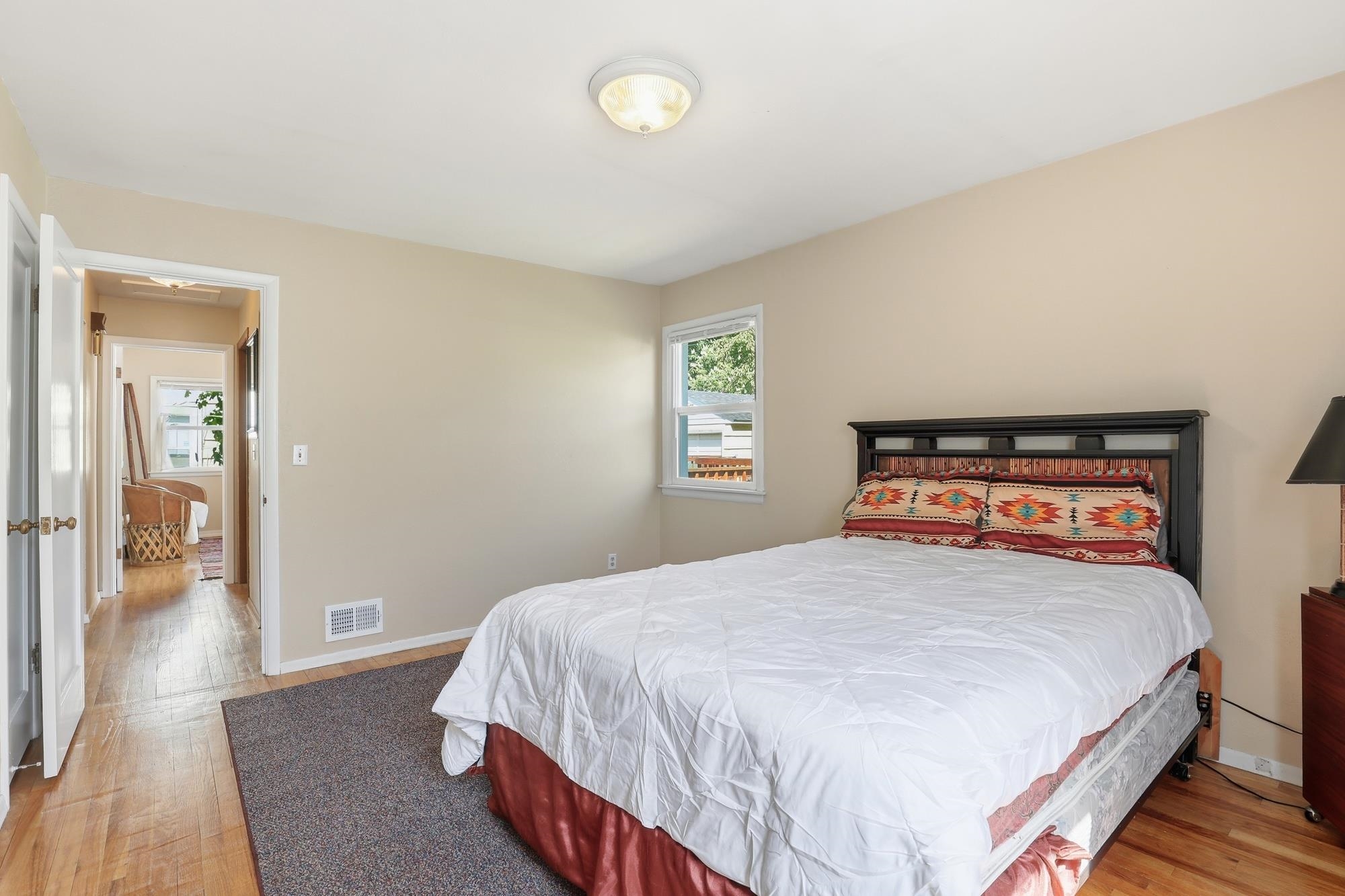 825 E 37th Ave - Photo 16