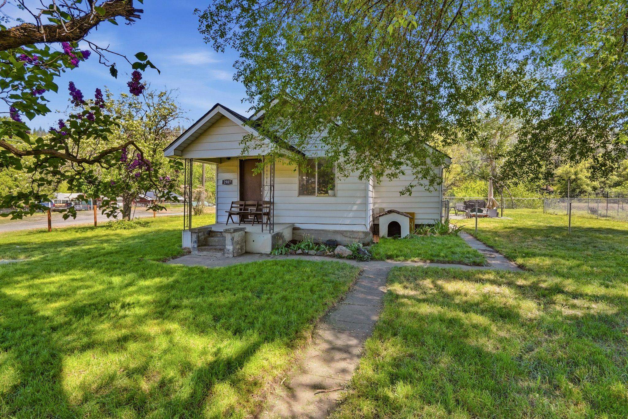 2907 S Oak St - Photo 5