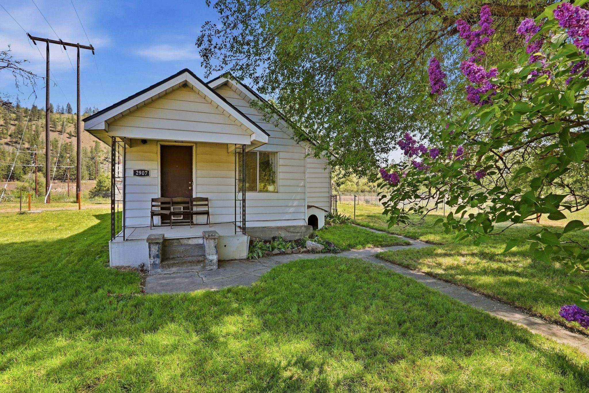 2907 S Oak St - Photo 7