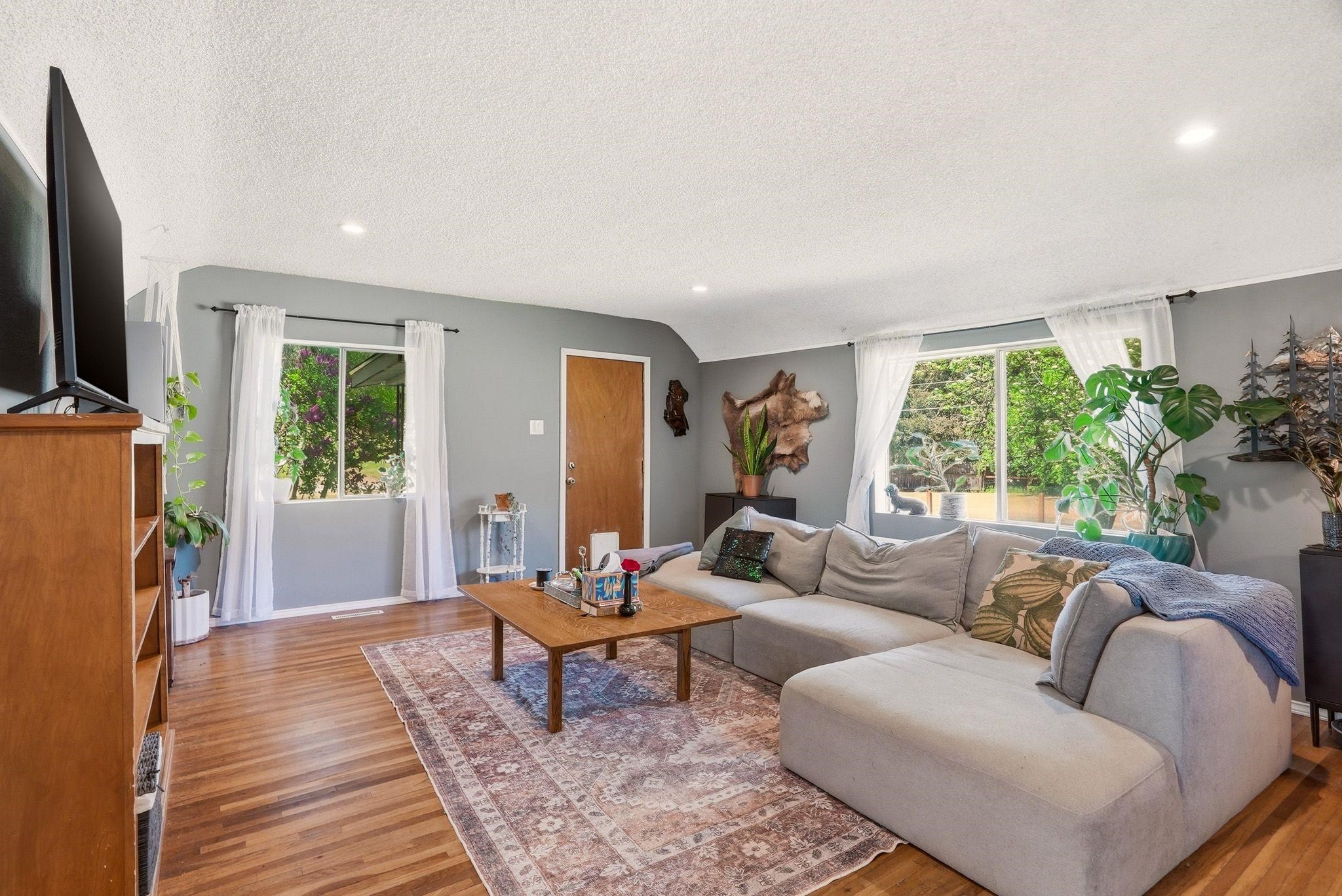 2907 S Oak St - Photo 10