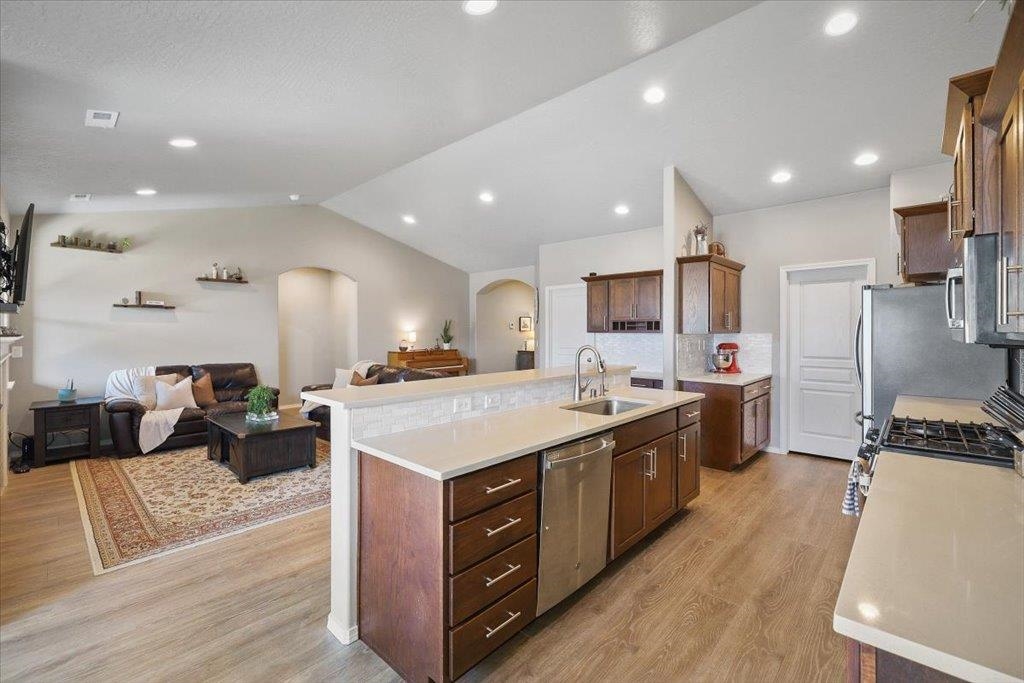 8619 W Pirates Ct - Photo 13