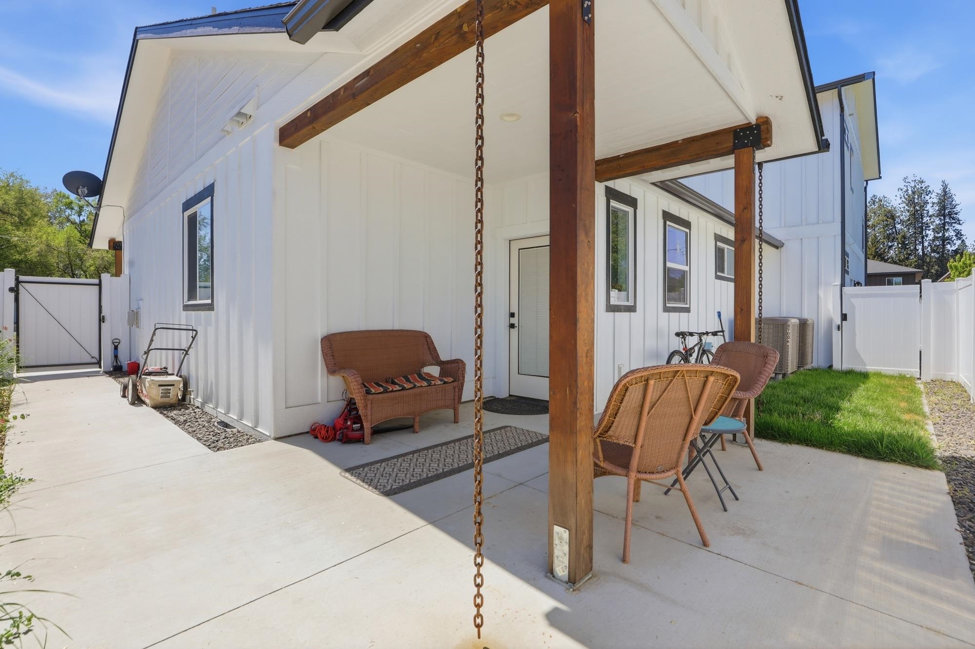 114 W GRAVES Rd - Photo 28