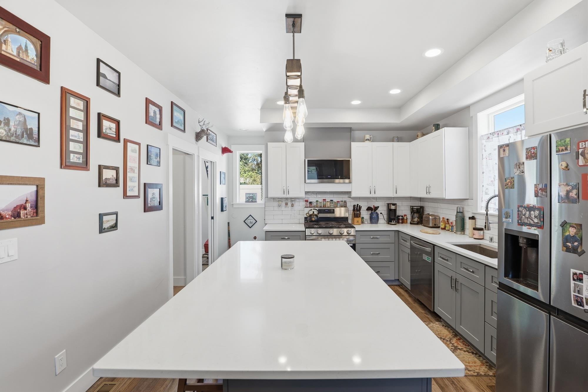 114 W GRAVES Rd - Photo 4