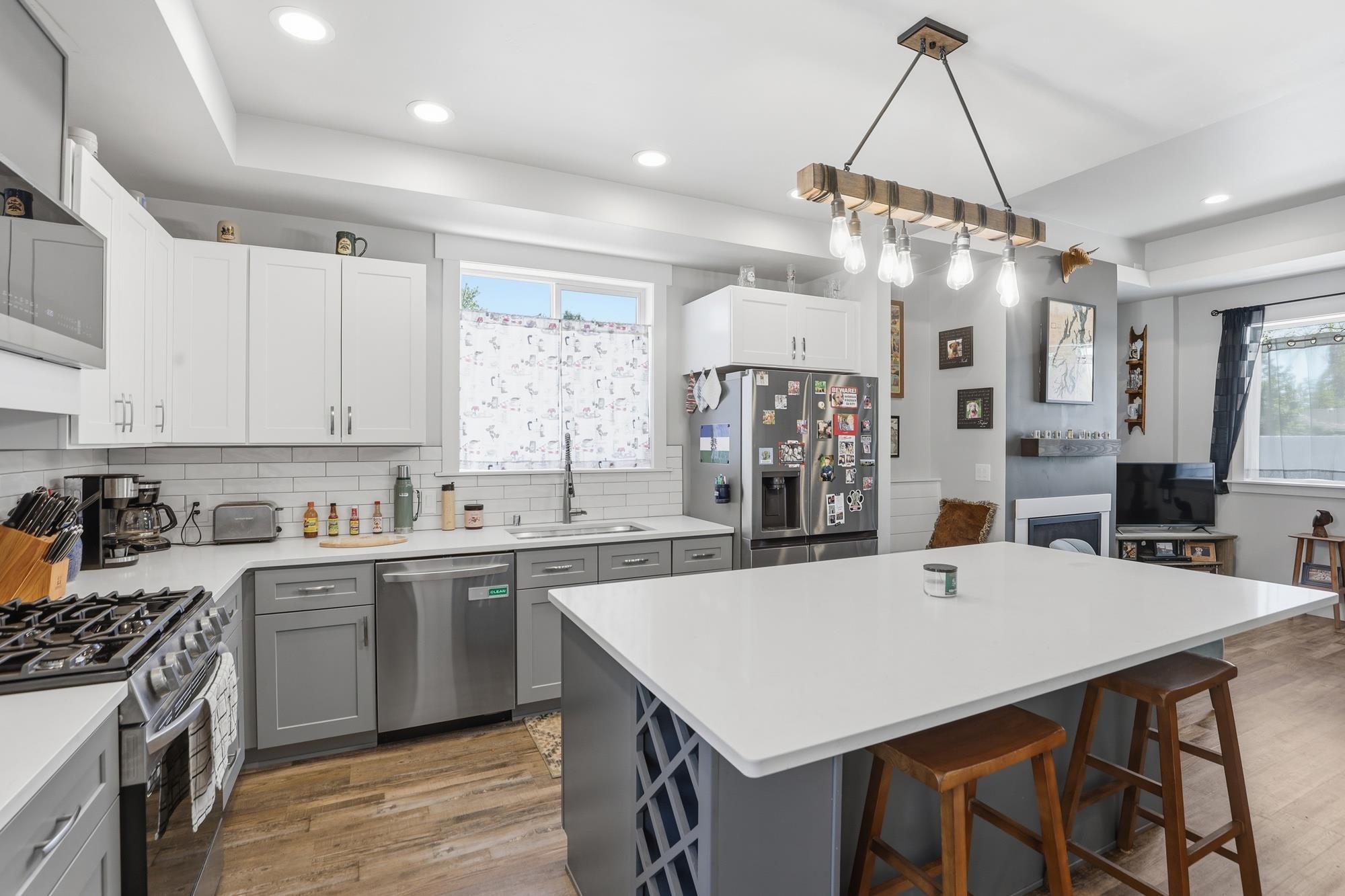 114 W GRAVES Rd - Photo 6