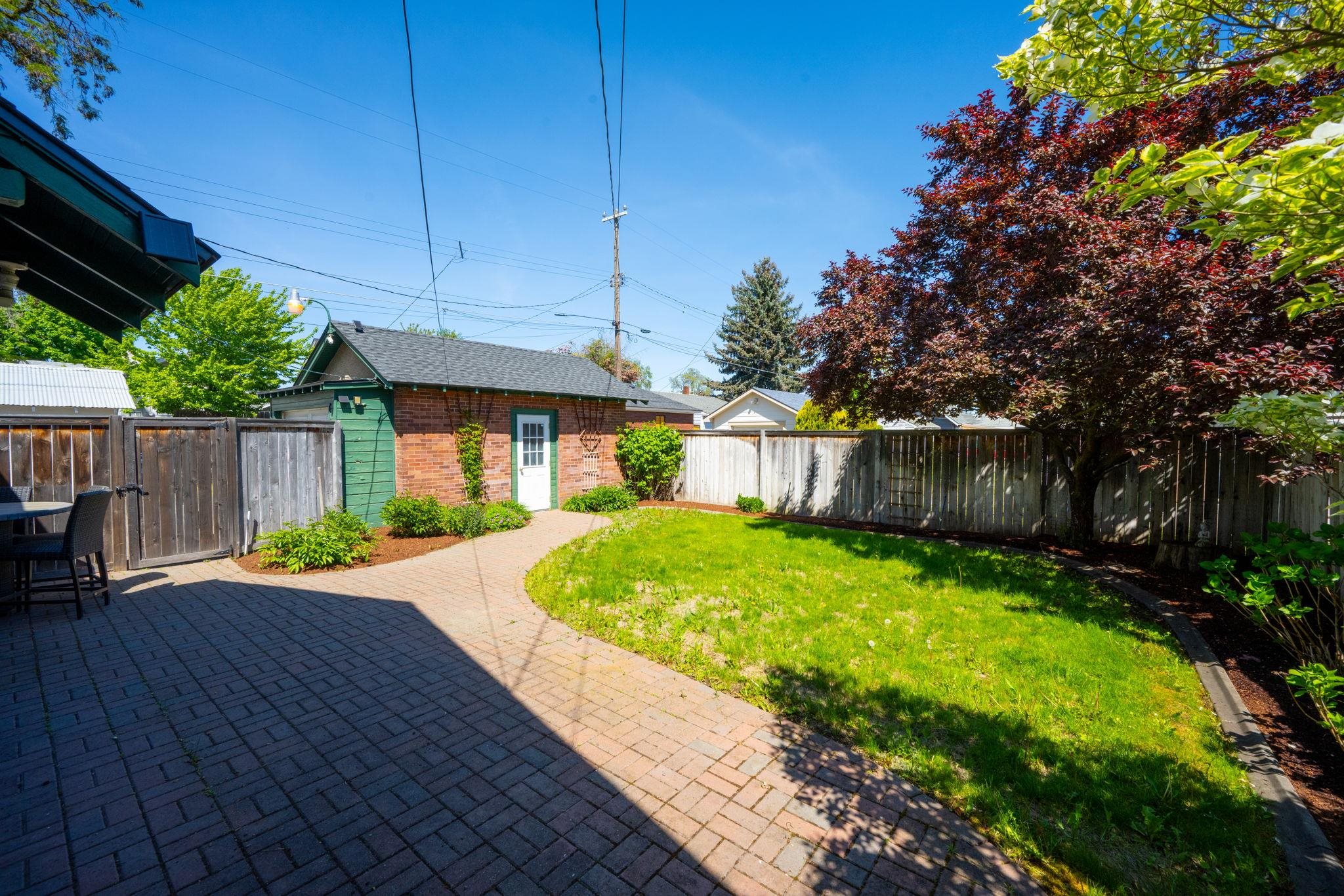 3408 N Lidgerwood St - Photo 29