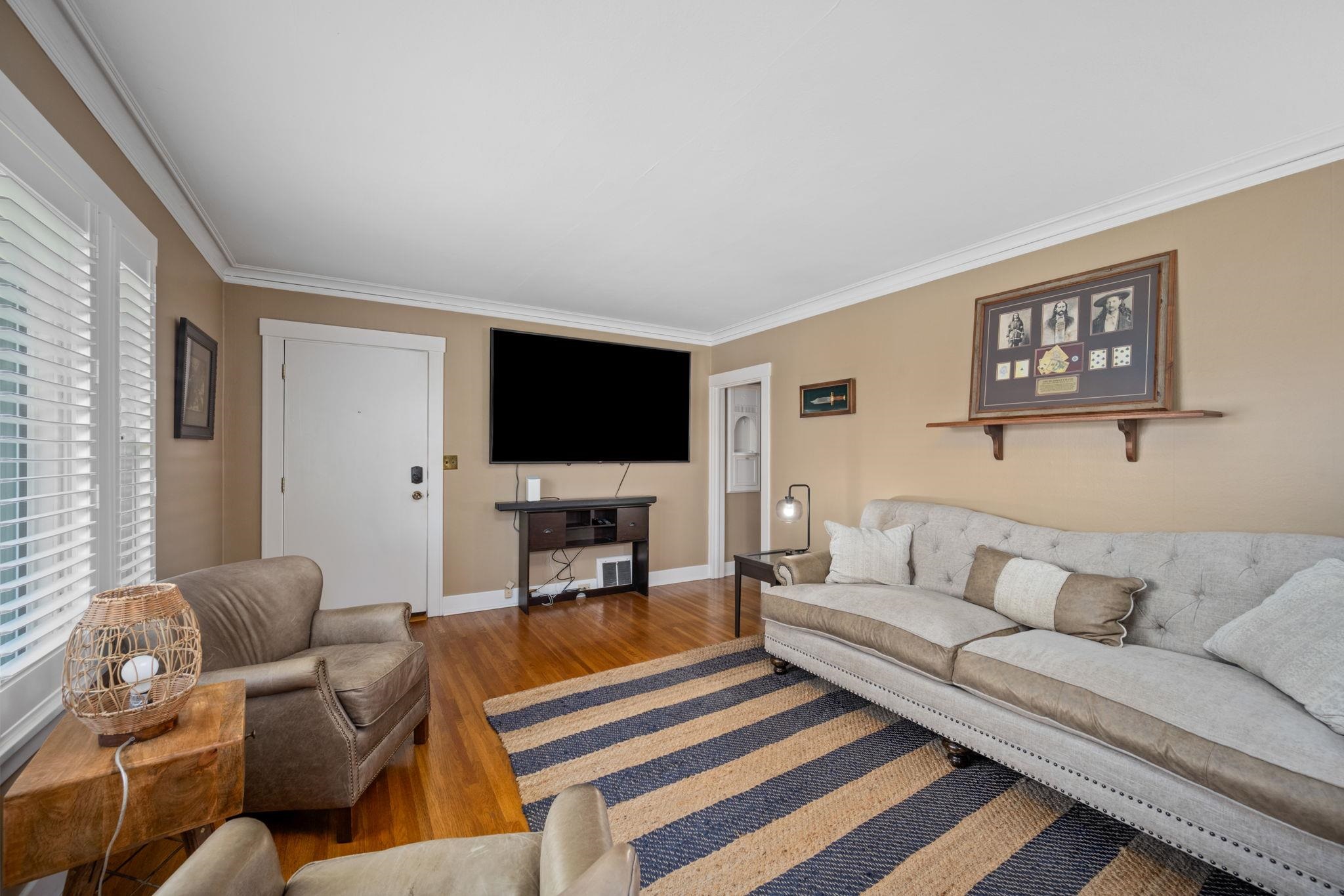 3408 N Lidgerwood St - Photo 9