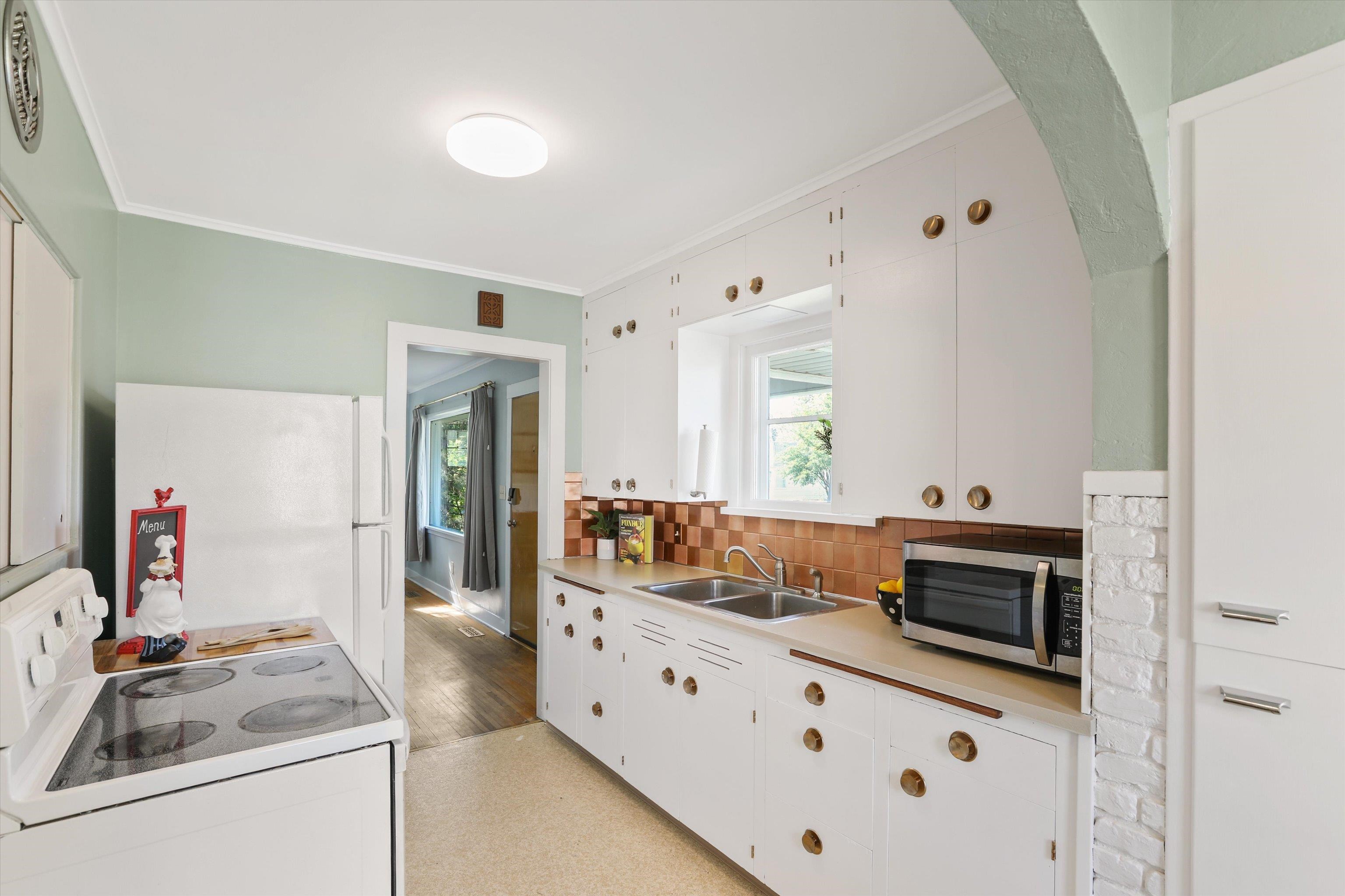 1032 E 33rd Ave - Photo 12
