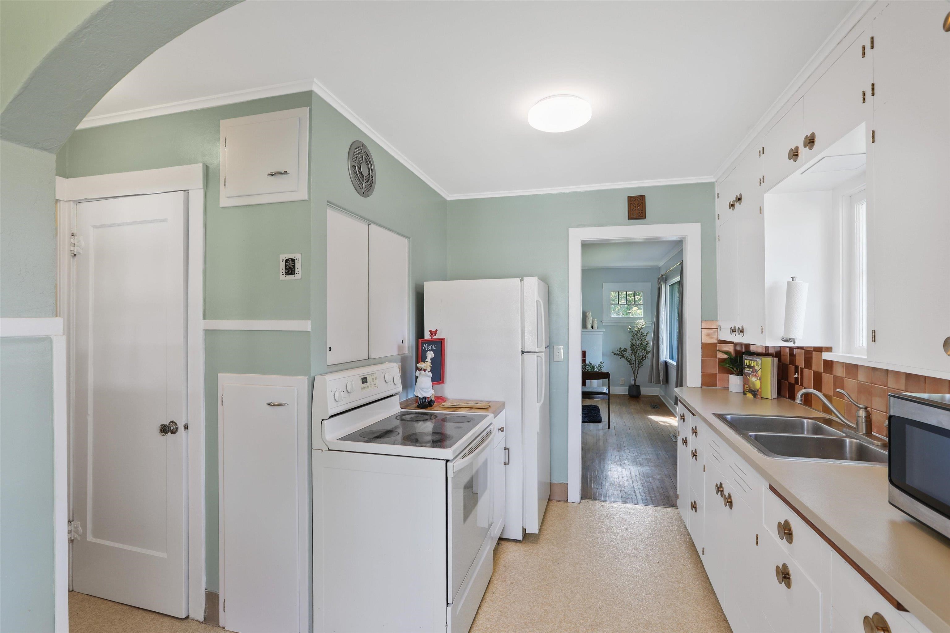 1032 E 33rd Ave - Photo 13