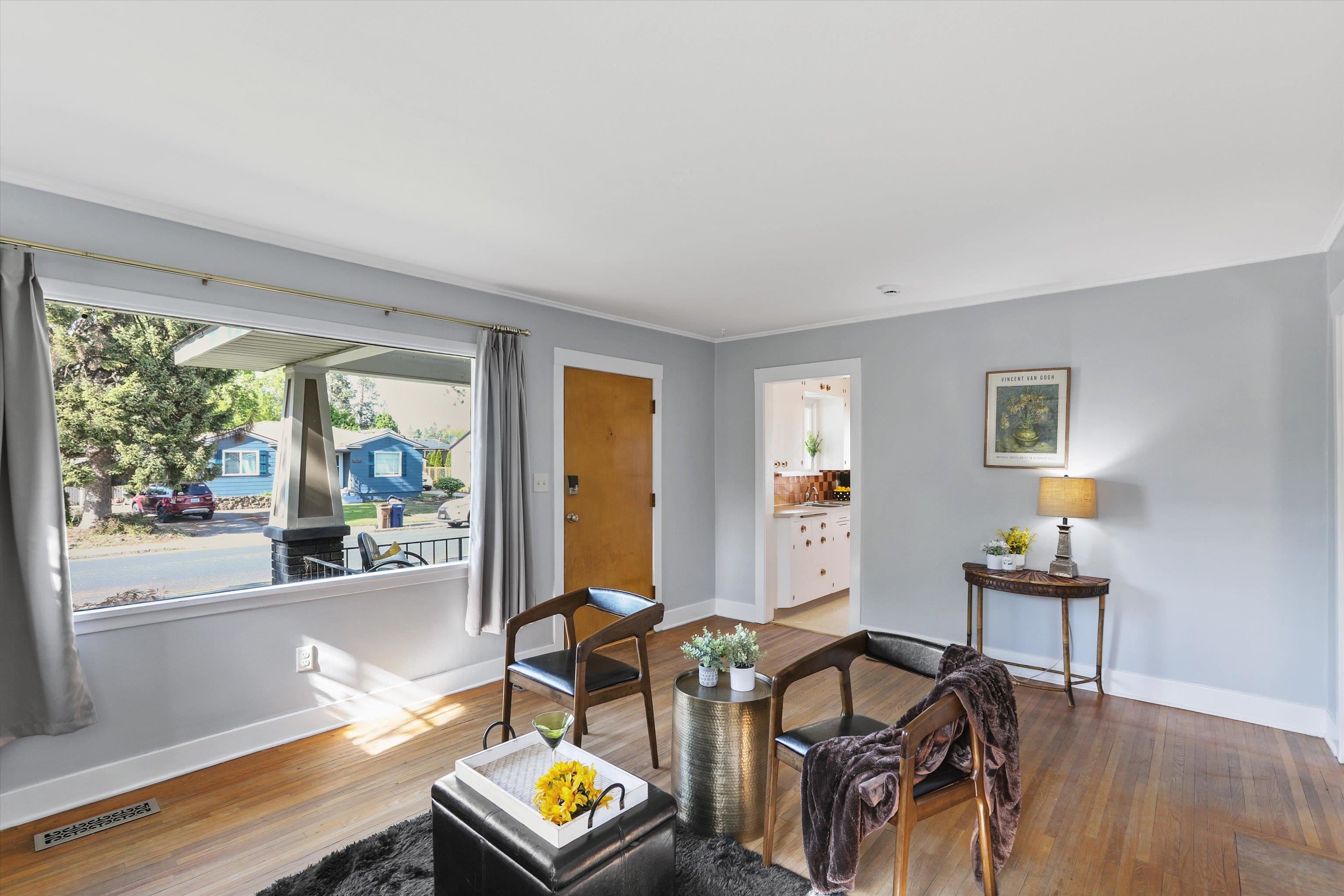 1032 E 33rd Ave - Photo 5