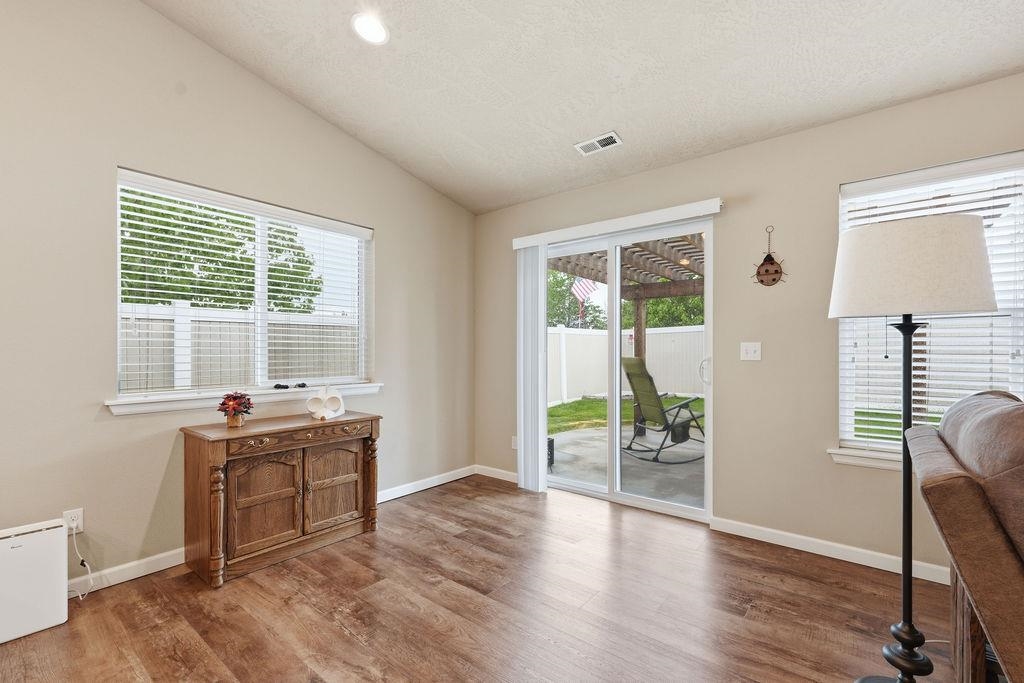17030 E Baldwin Ave - Photo 10