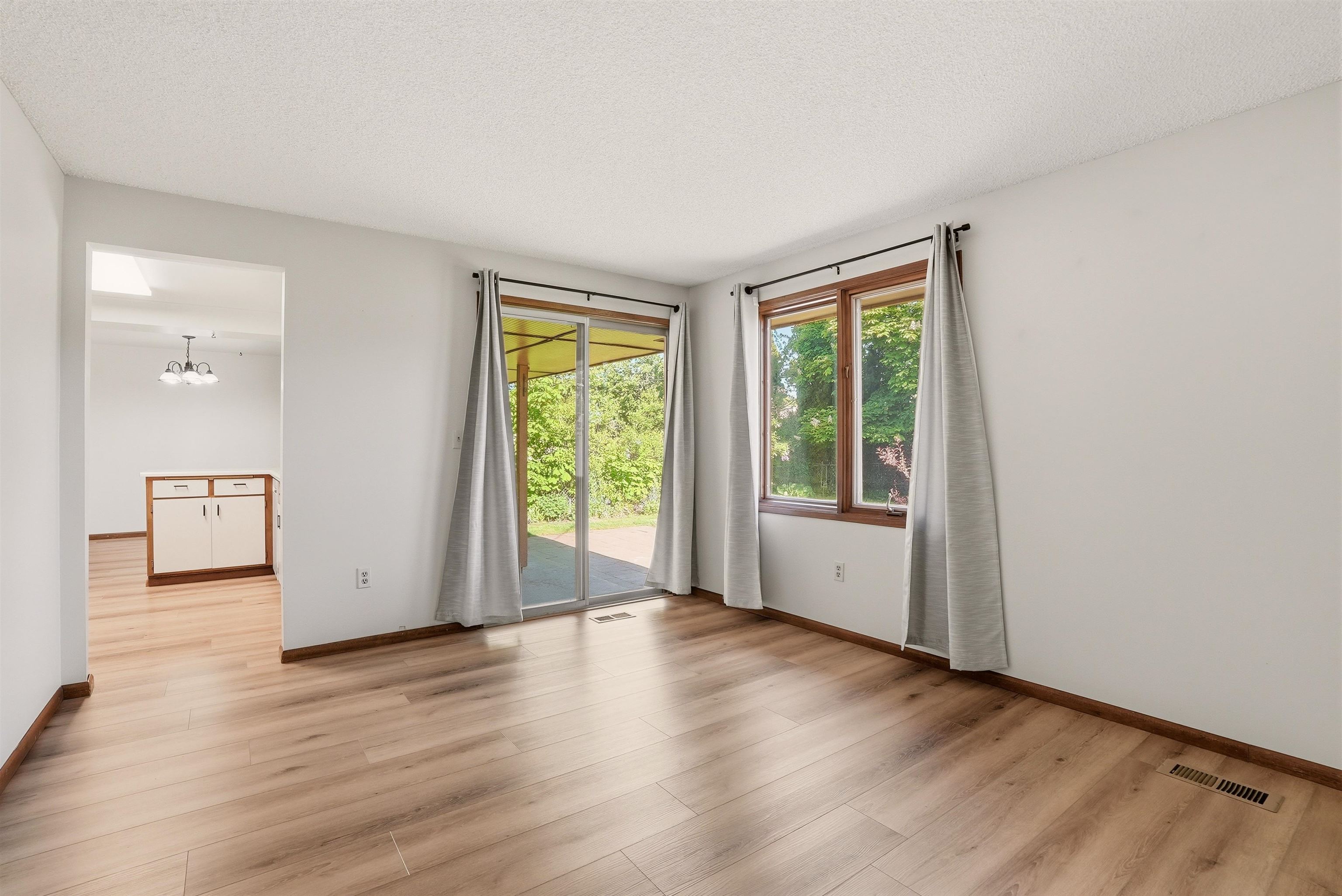11119 E 26TH Ave - Photo 12