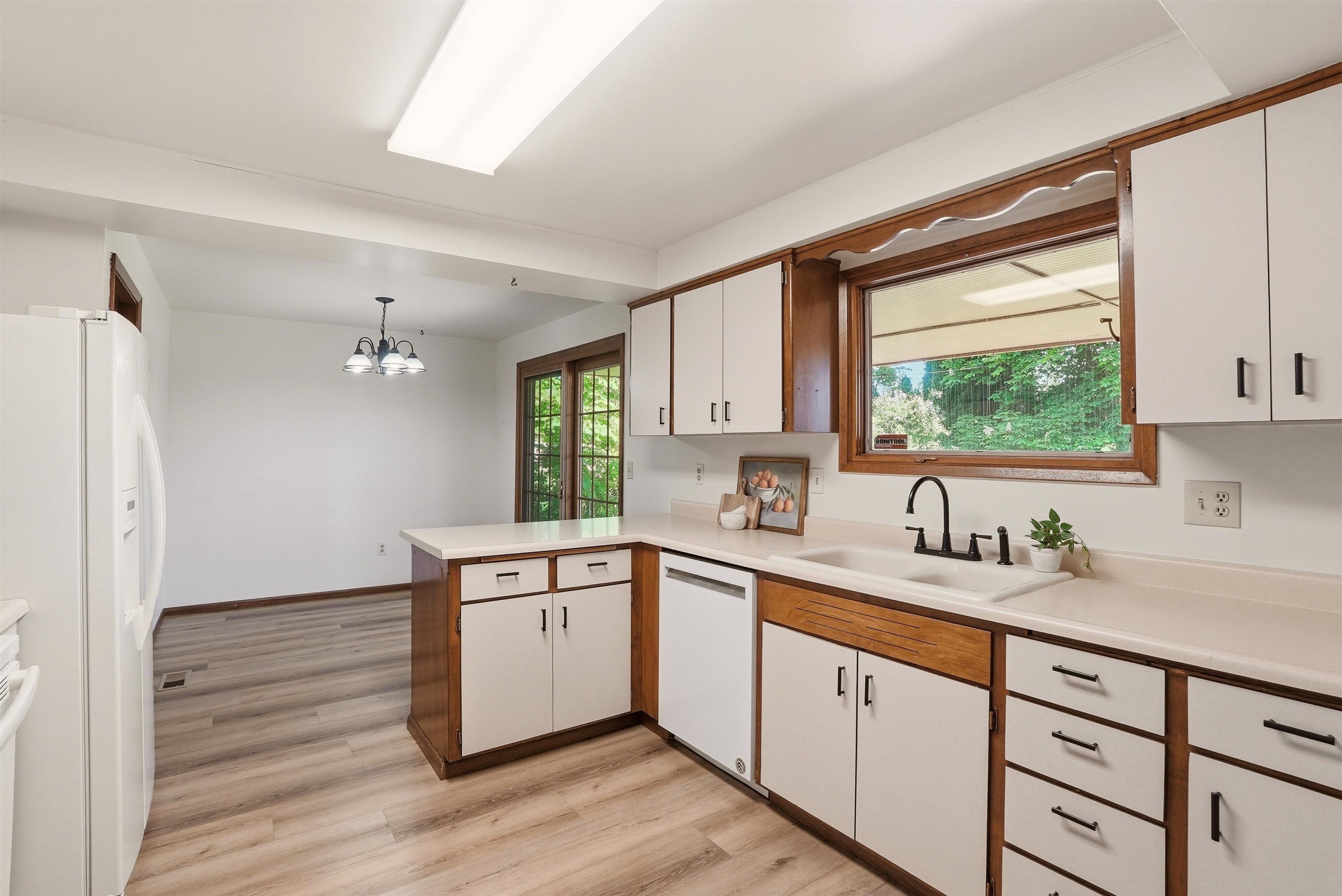 11119 E 26TH Ave - Photo 13